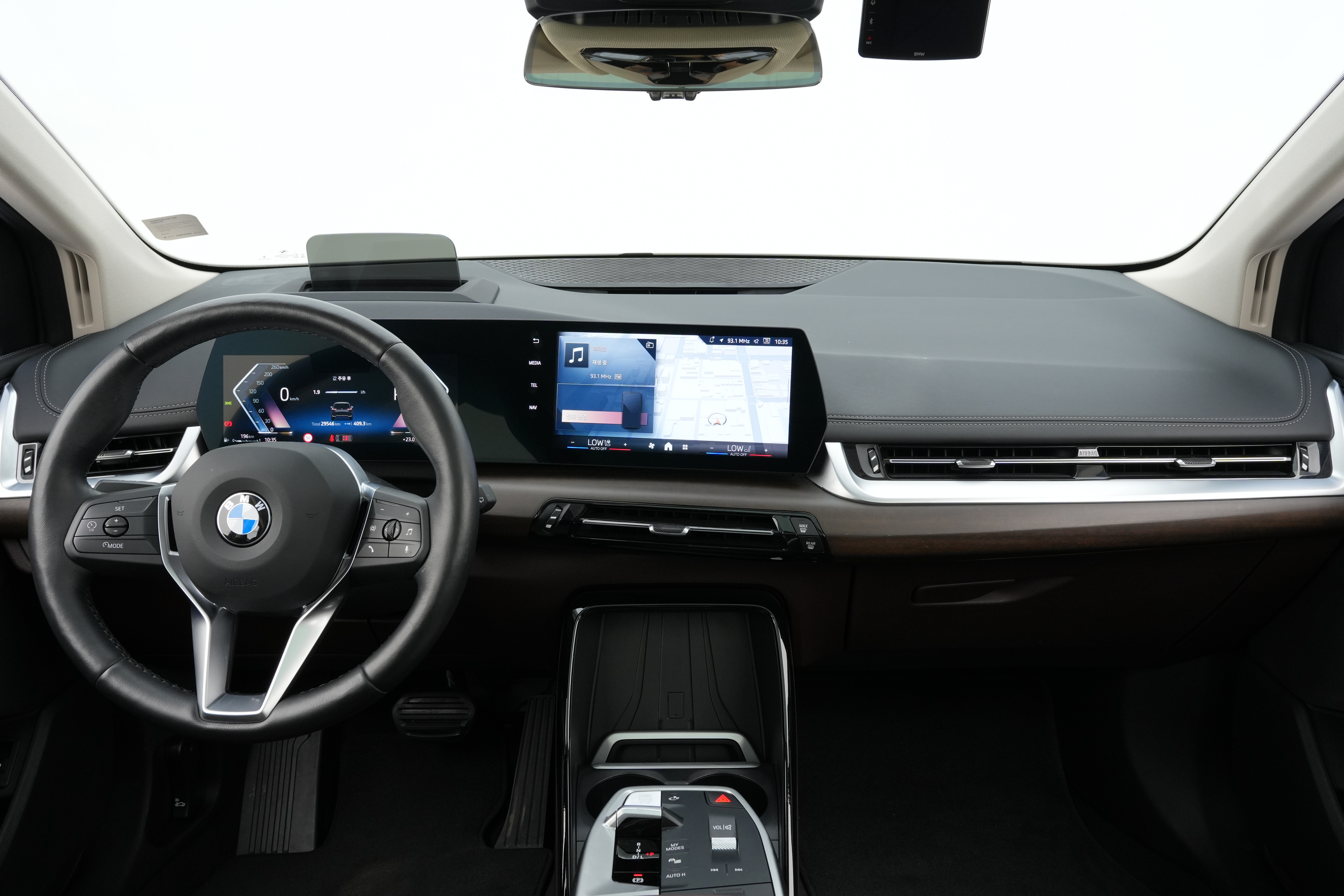 Interior 2