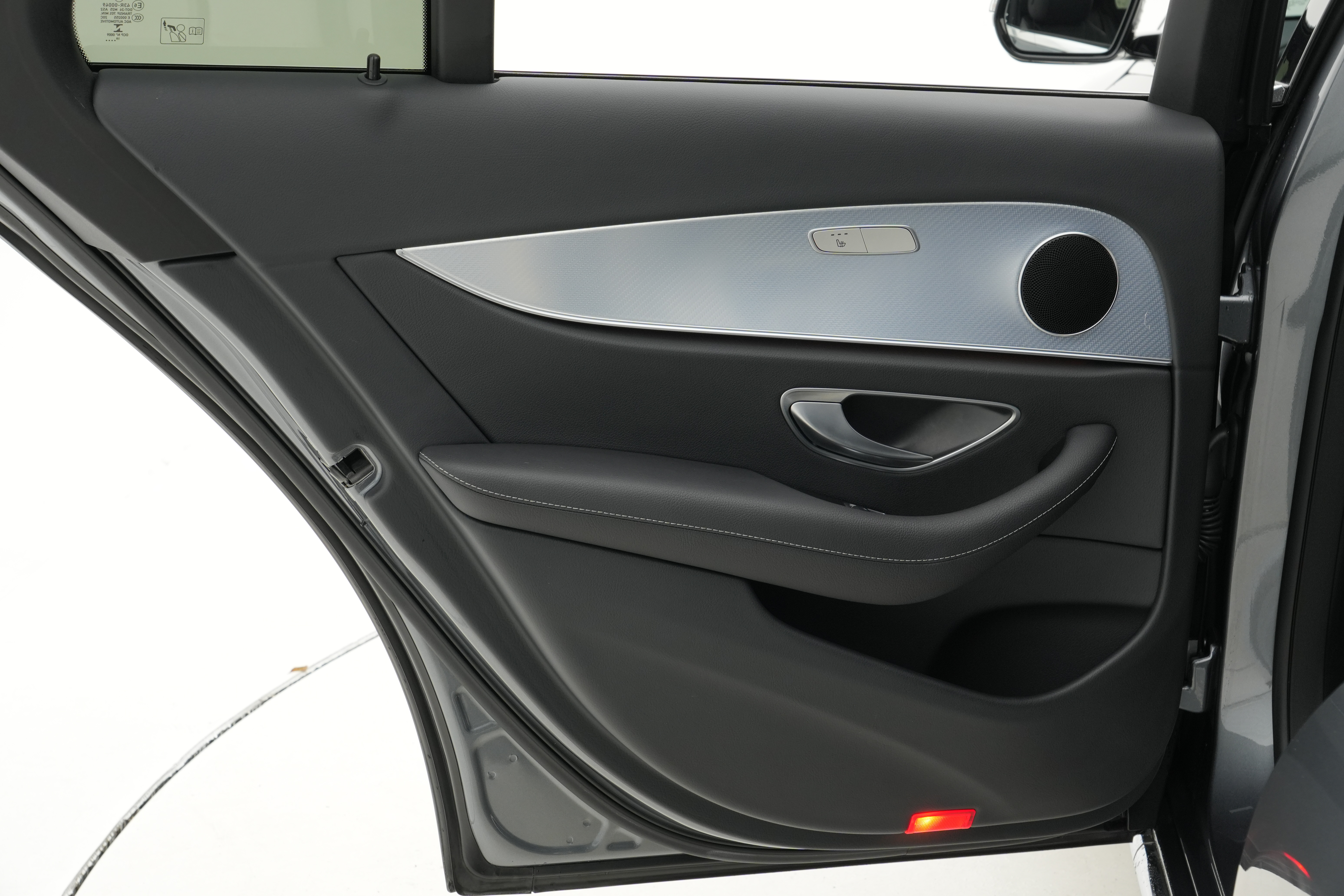 Interior 4