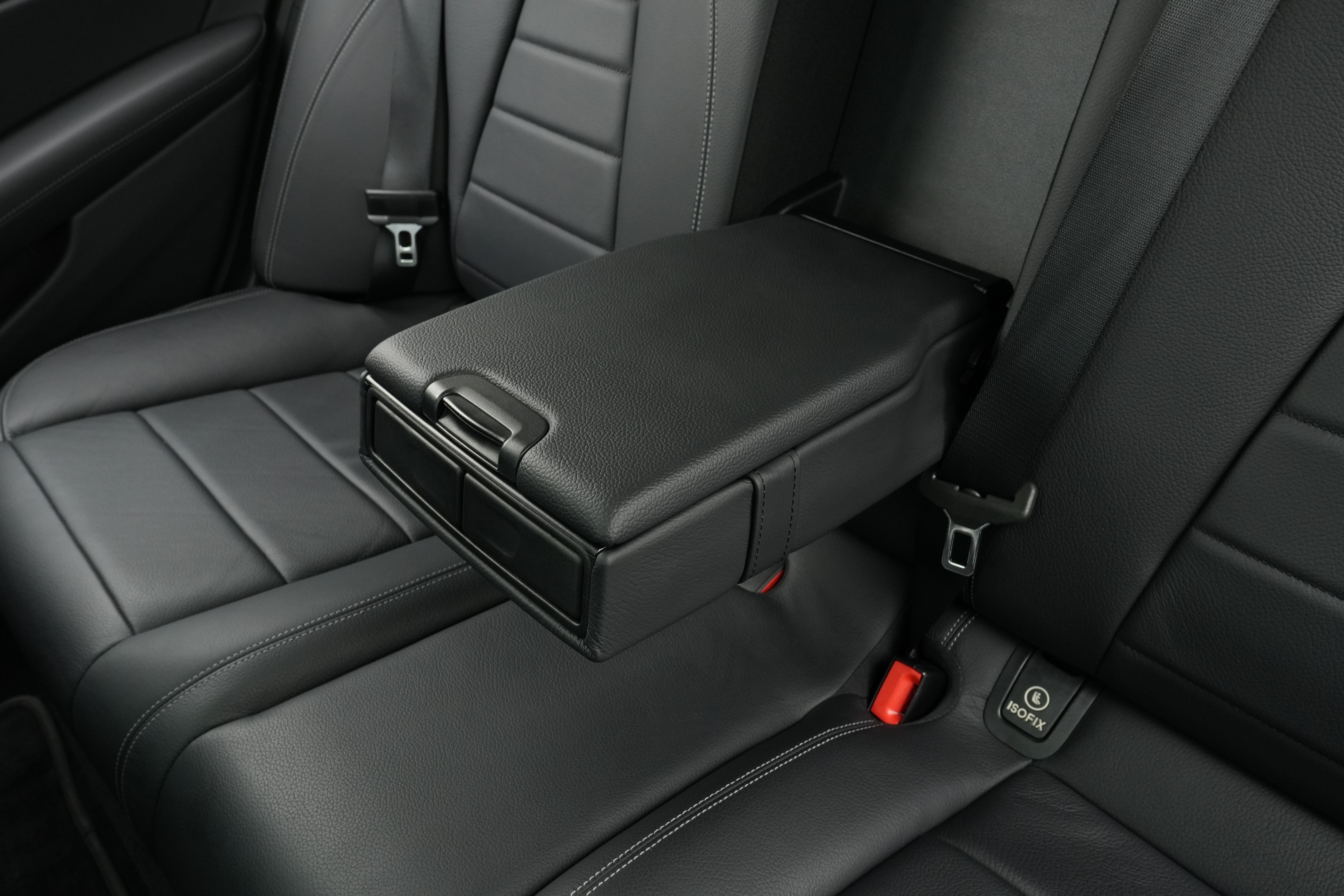 Interior 16