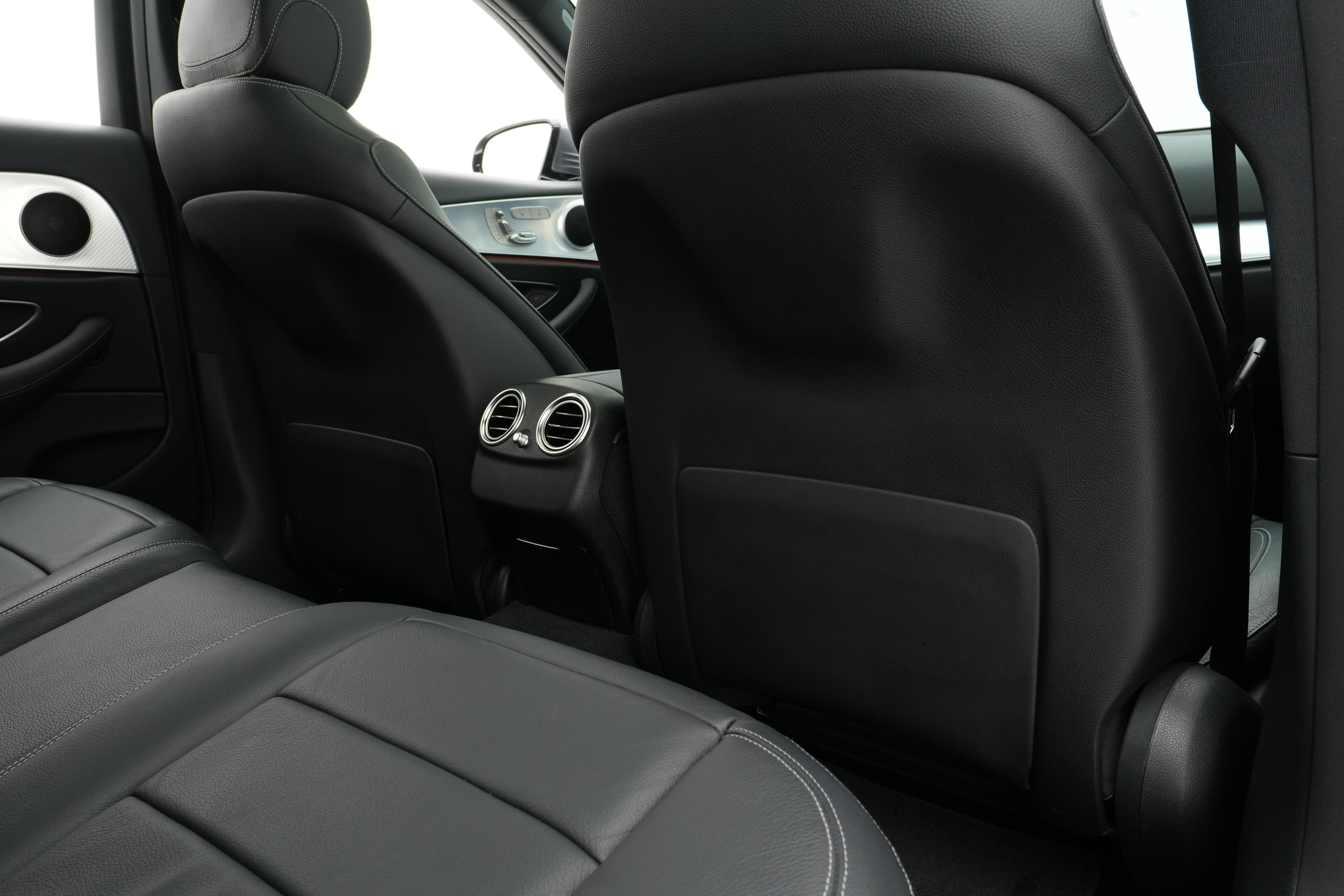 Interior 17