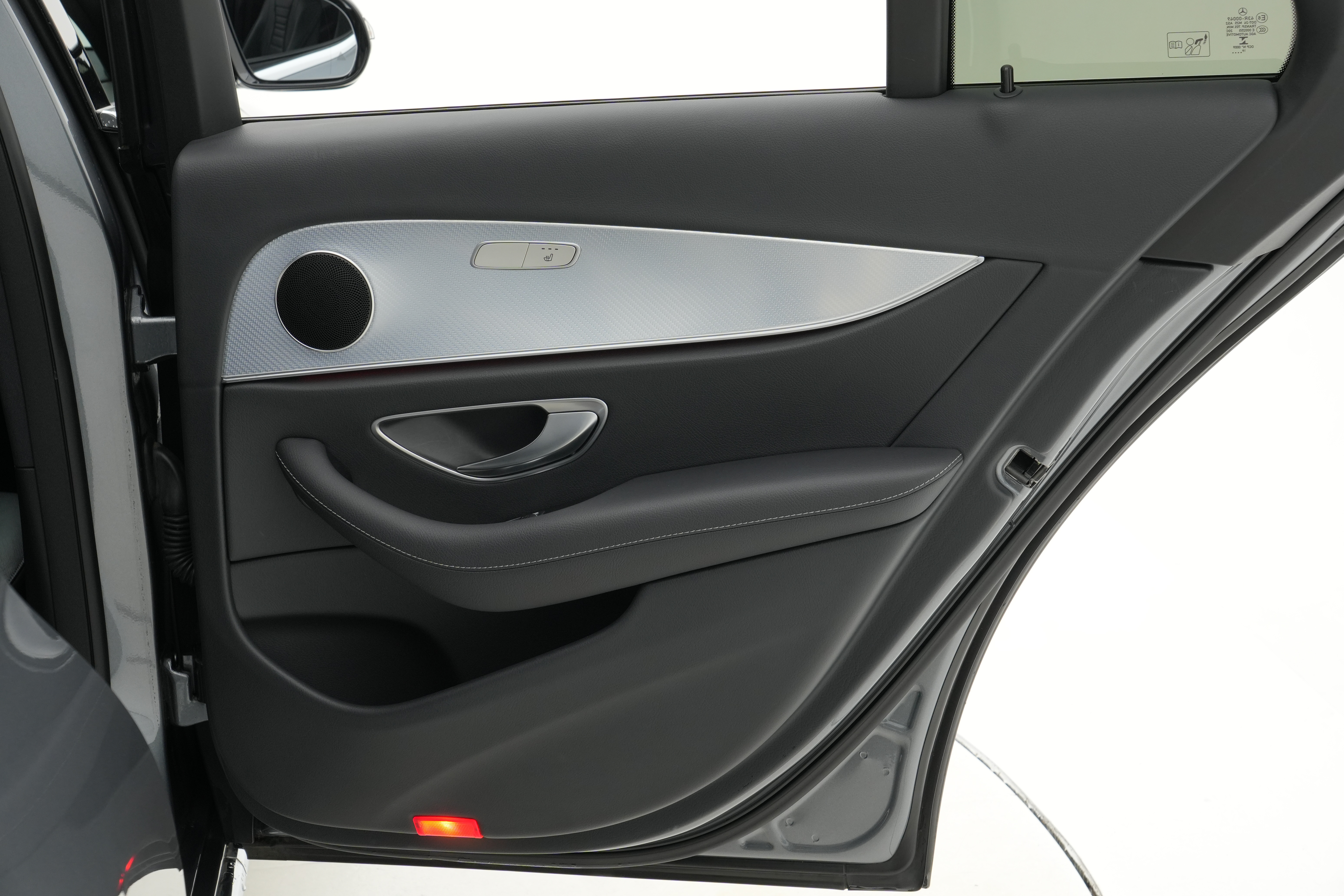 Interior 5