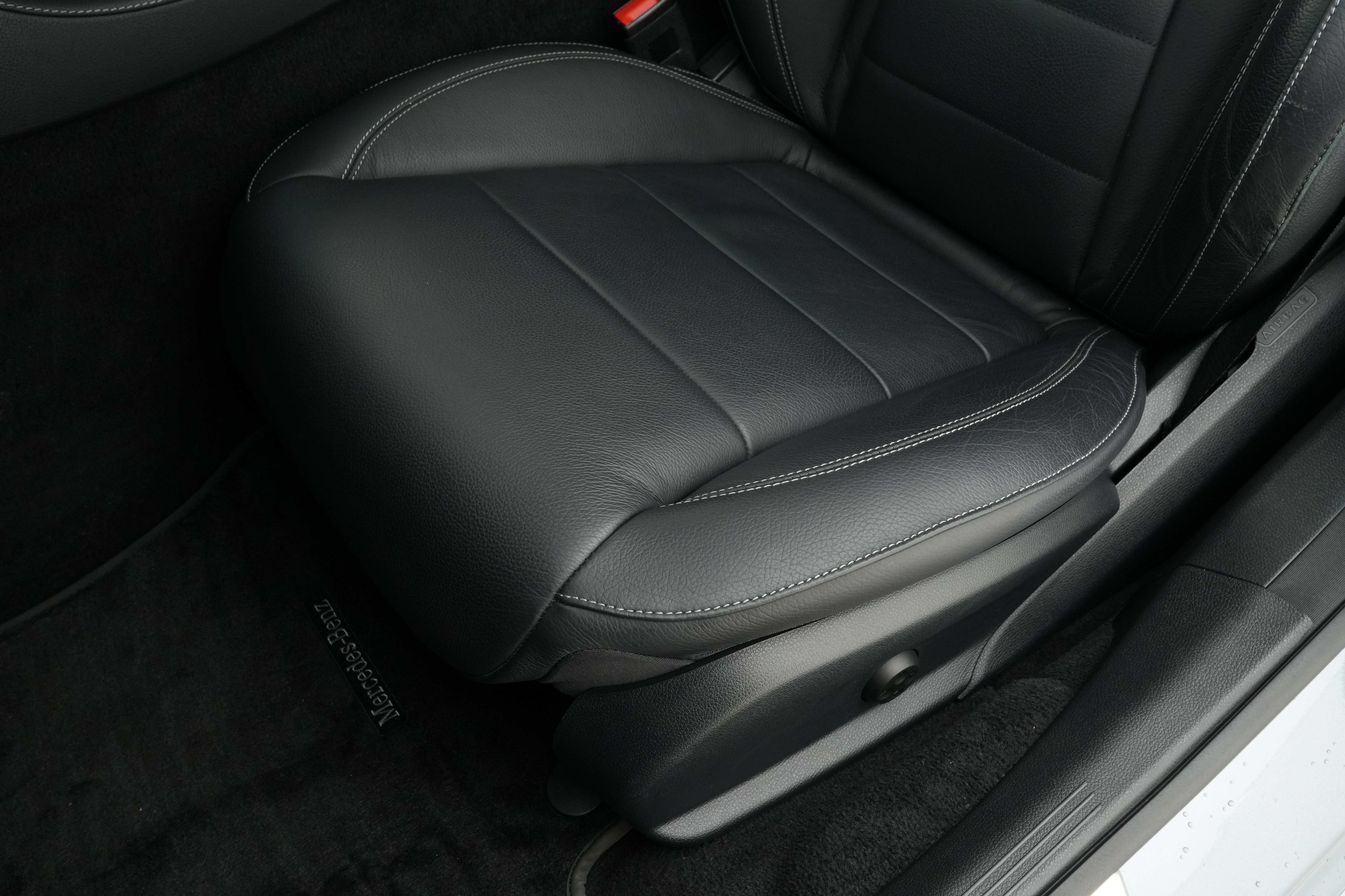 Interior 7