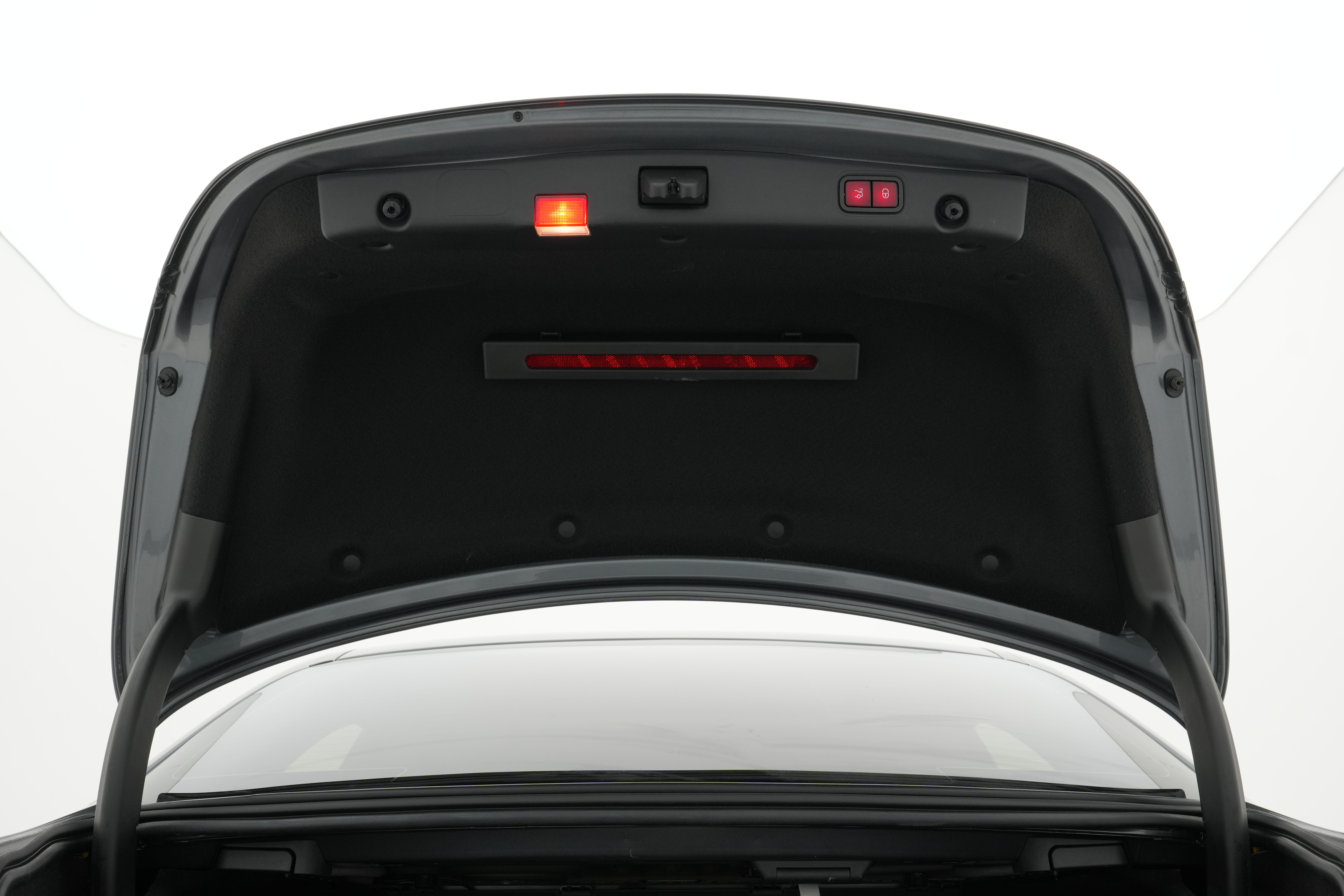Interior 18