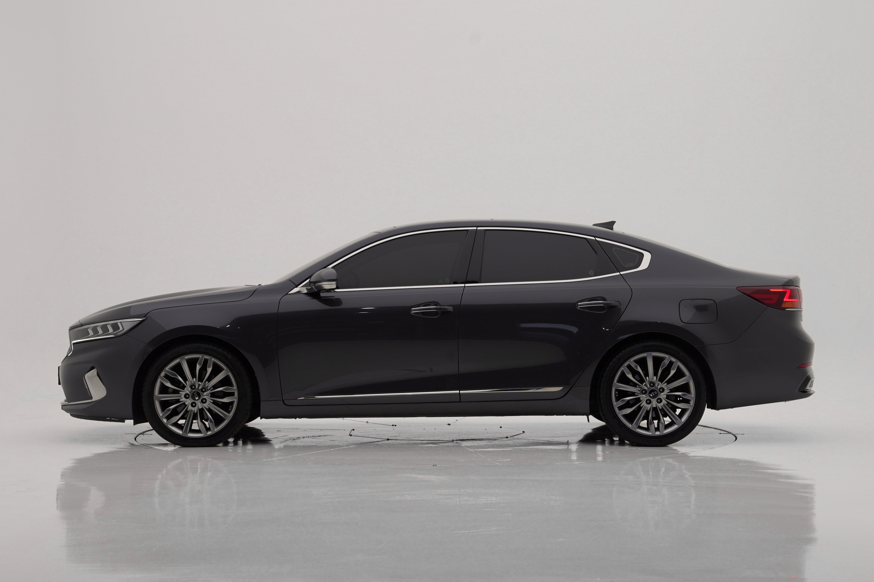 Kia K7 2.5 GDI Noblesse