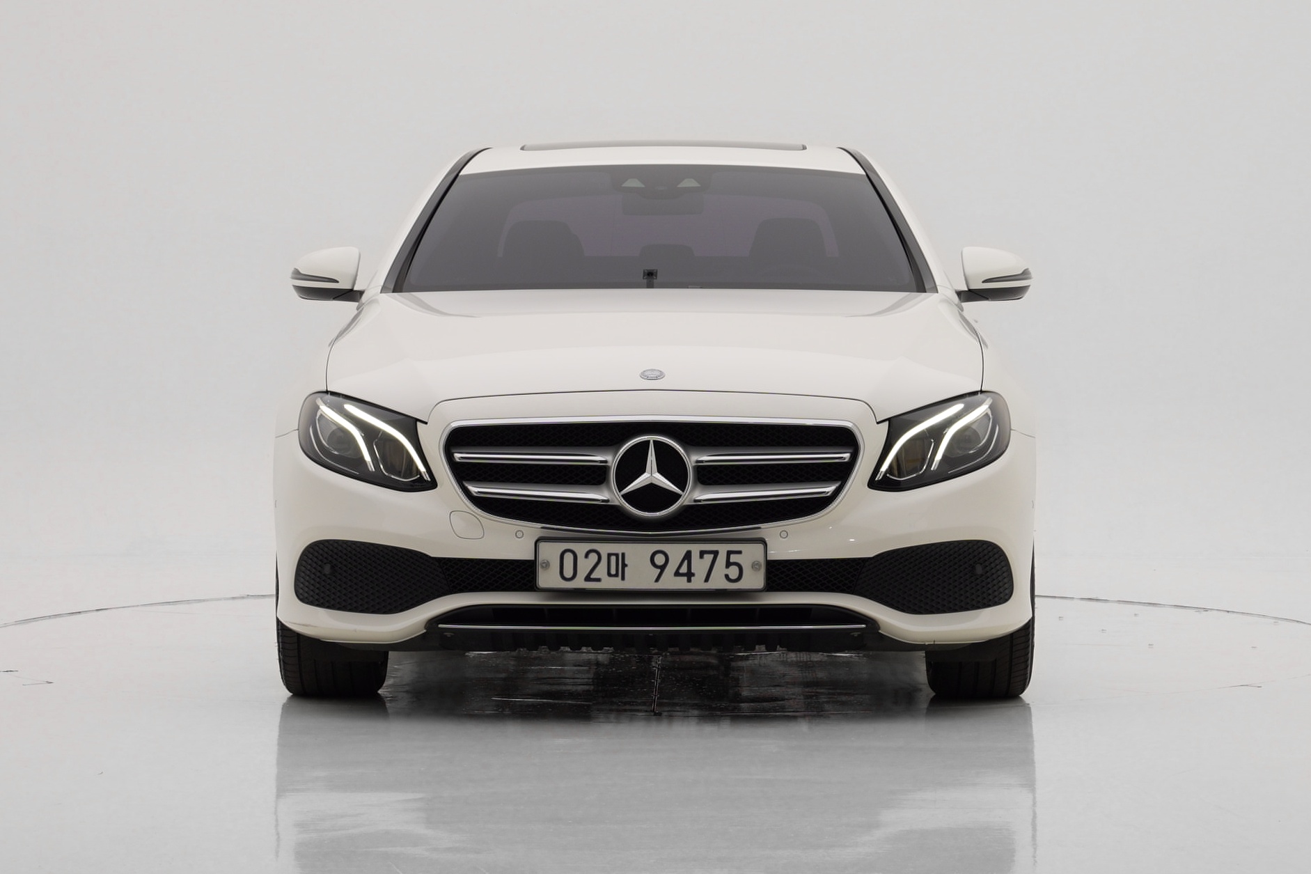 Mercedes-Benz E-Class E200 Avantgarde