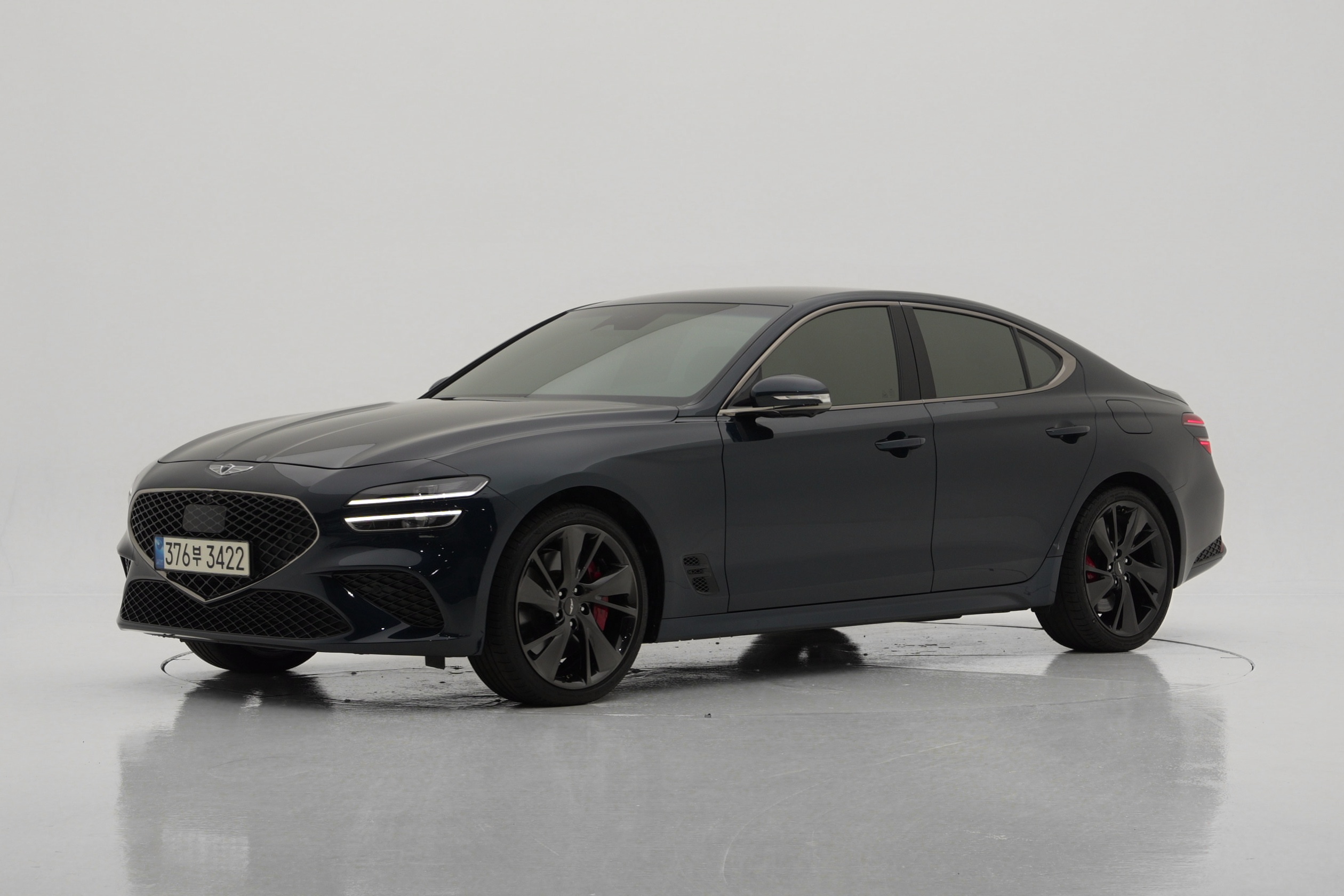 Genesis G70 Бензин 2.0T 4WD