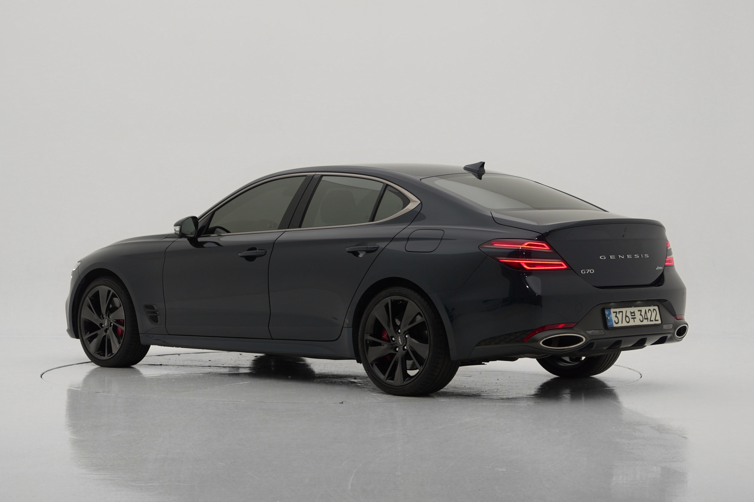 Genesis G70 Бензин 2.0T 4WD