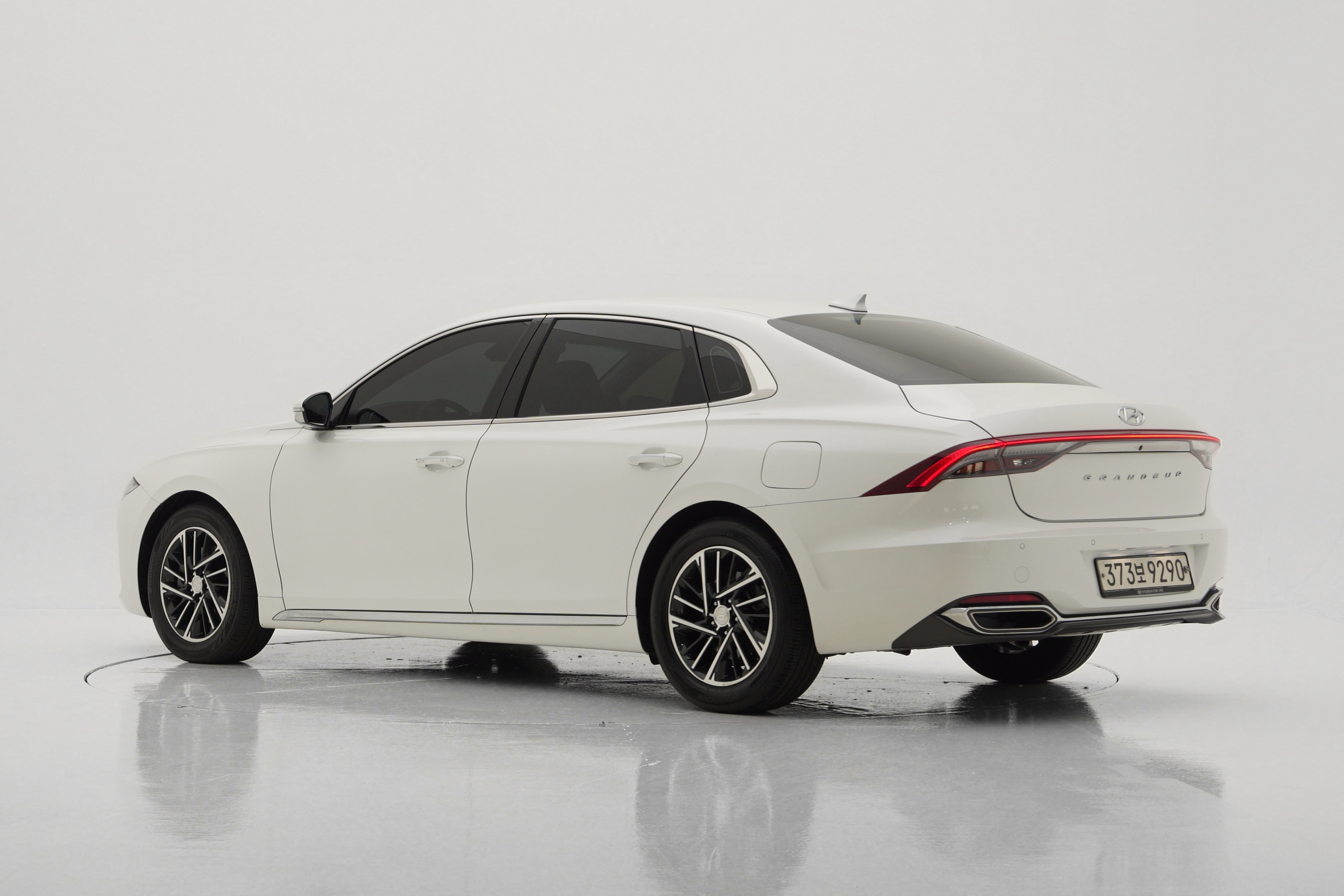 Hyundai Grandeur Premium