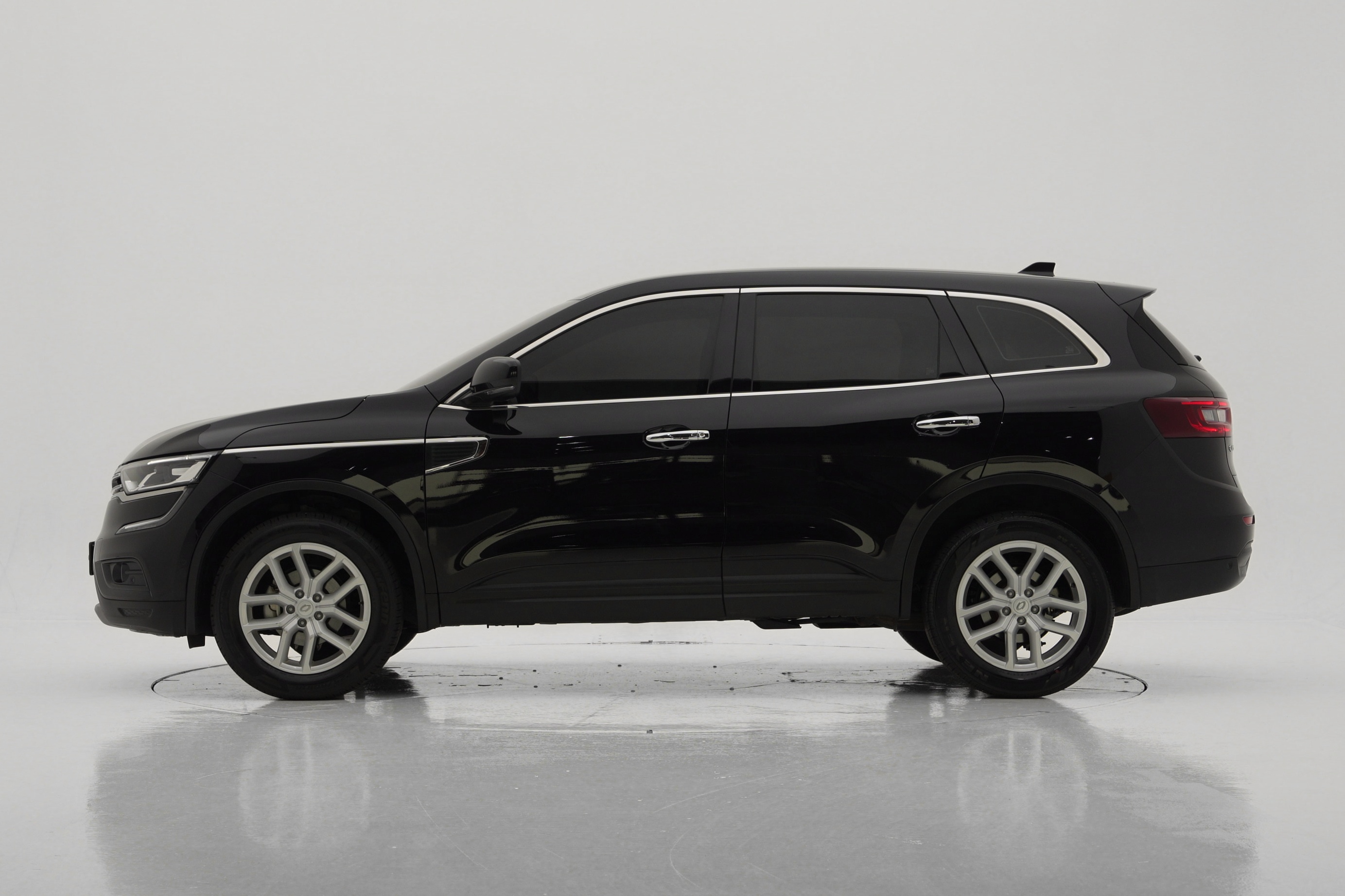 Renault Korea QM6 Бензин 2WD LE