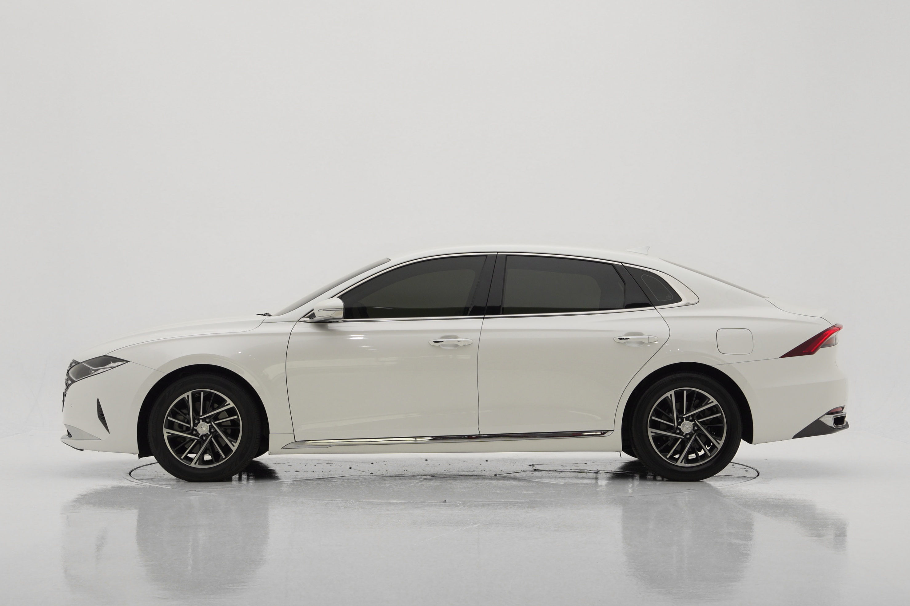Hyundai Grandeur Premium