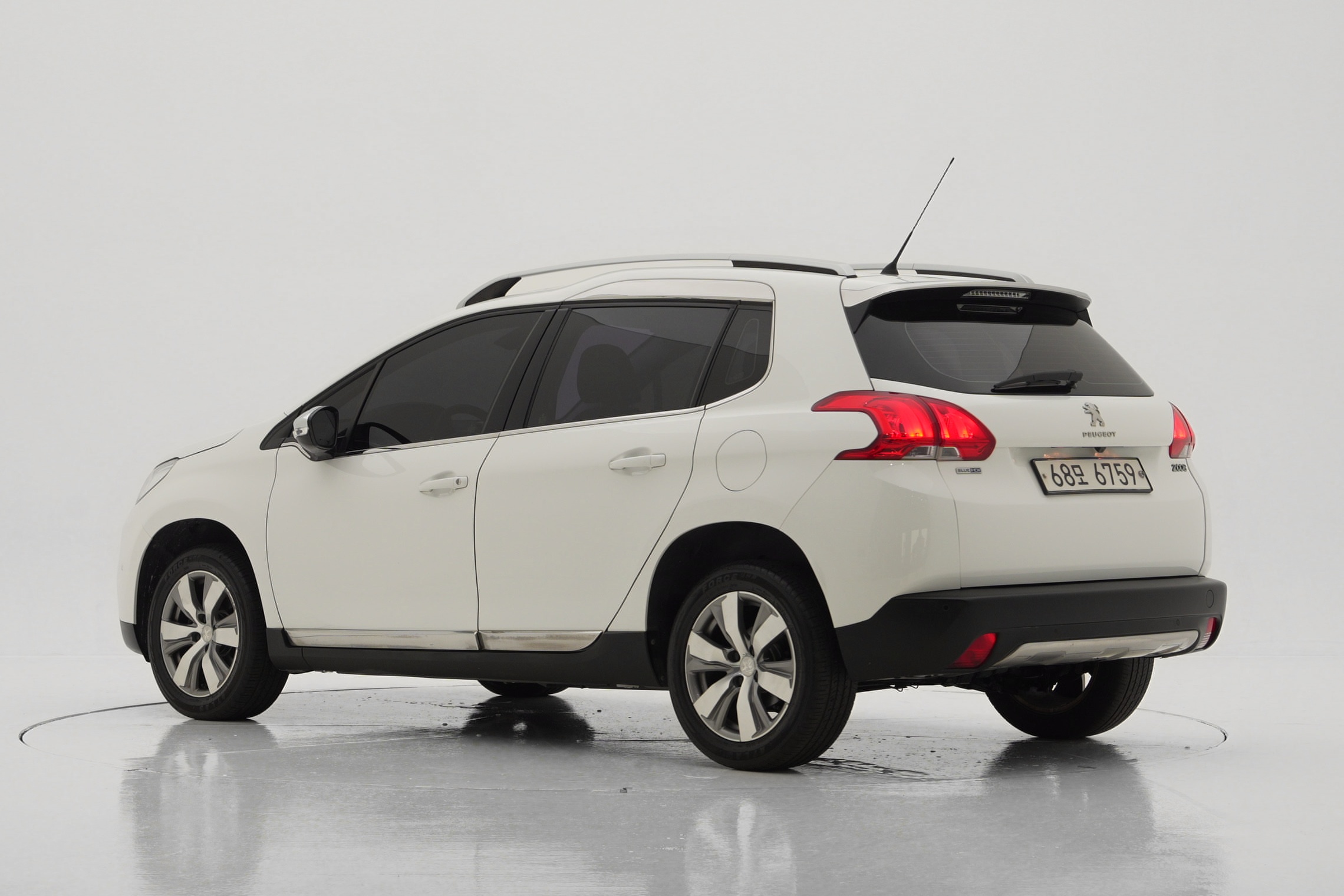 Peugeot 2008 1.6 BlueHDi Feline