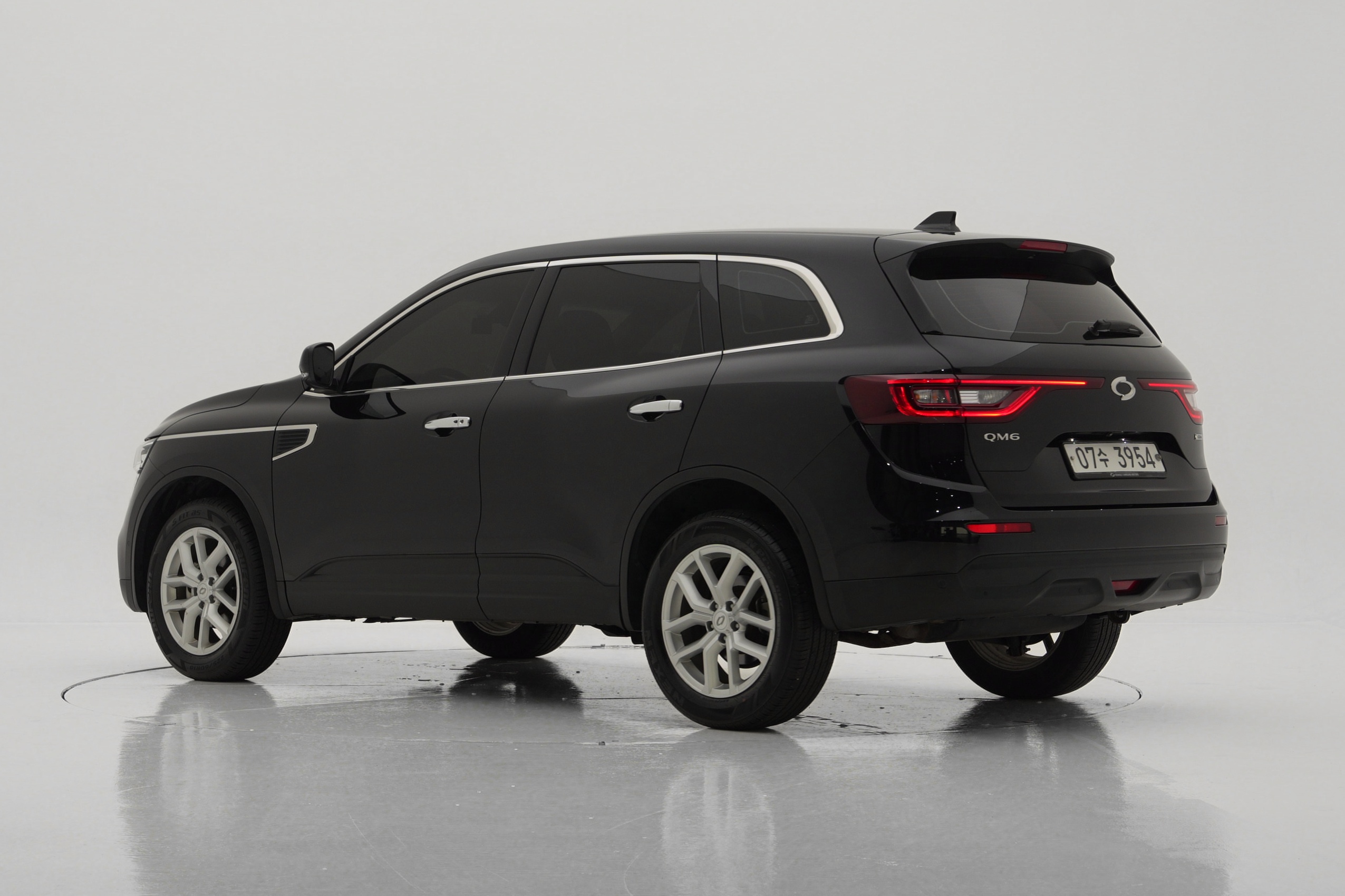 Renault Korea QM6 Бензин 2WD LE
