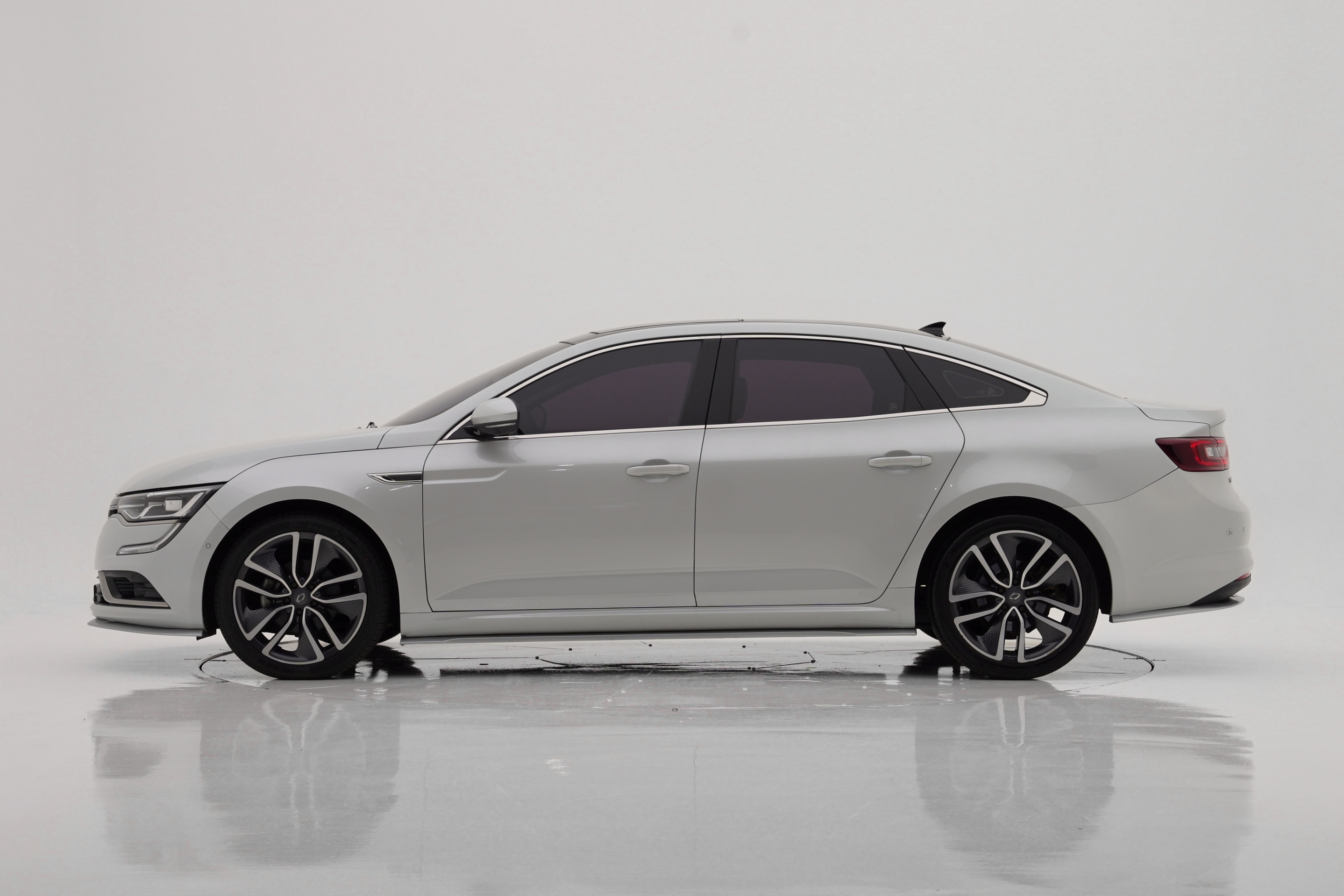 Renault Korea SM6 1.5 dCi LE