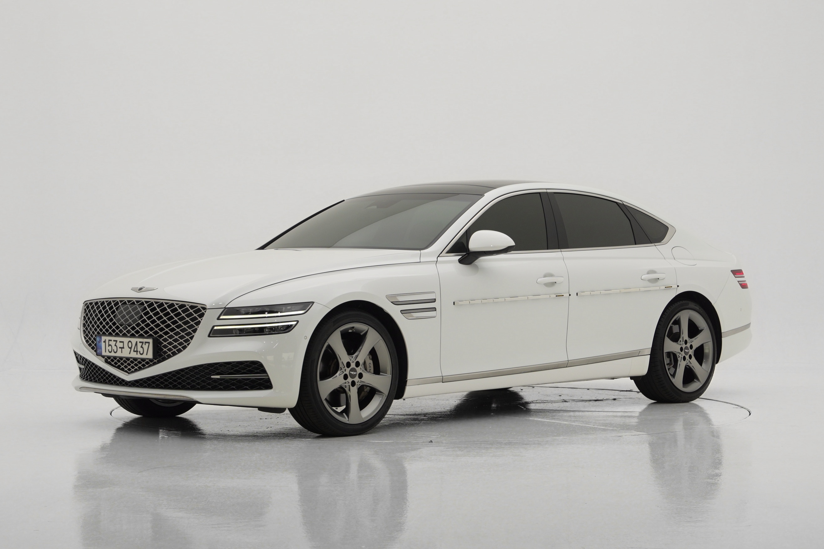 Genesis G80 2.5T Бензин AWD