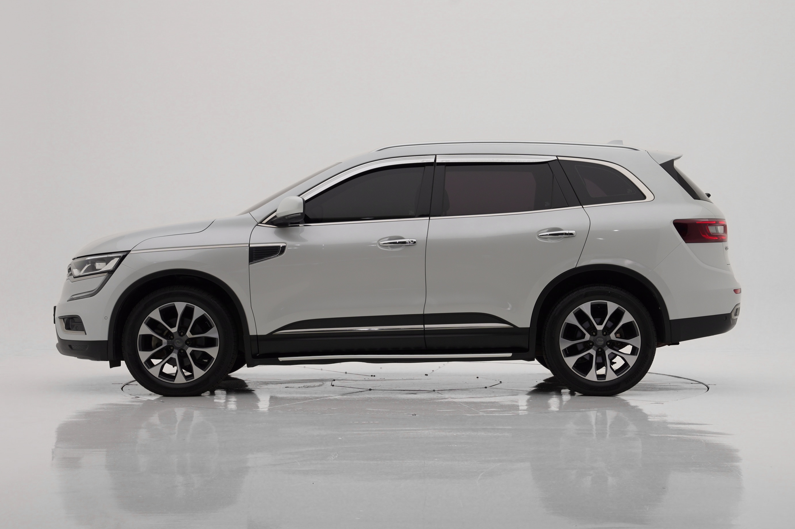 Renault Korea QM6 Дизель 4WD RE Signature