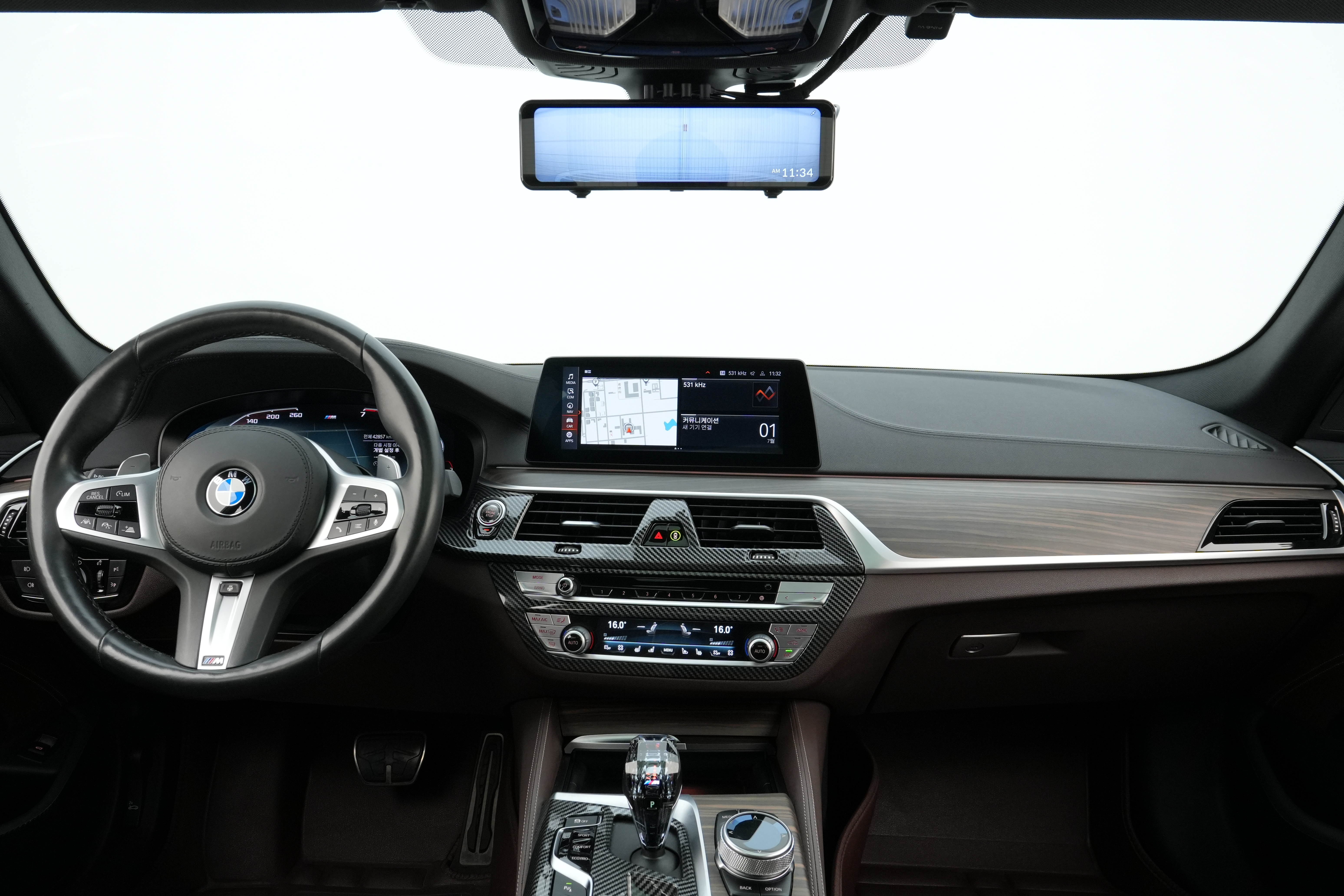 Interior 2