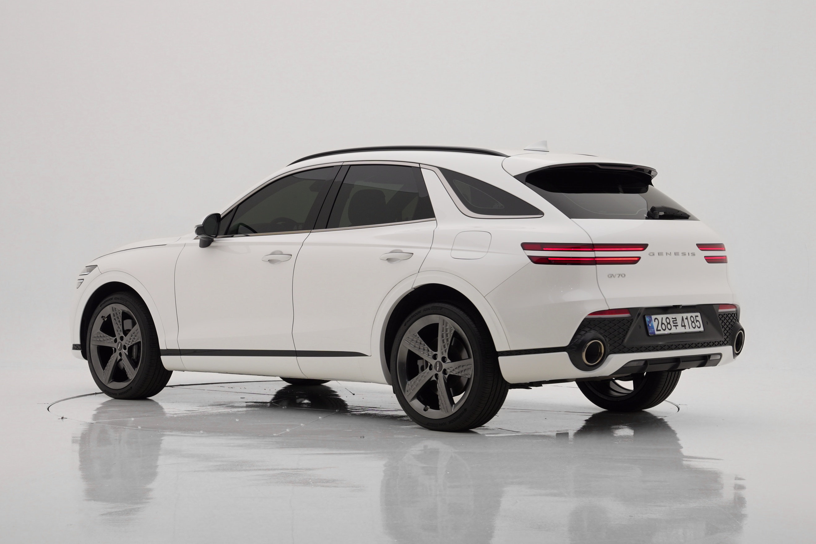 Genesis GV70 2.5T Бензин 2WD