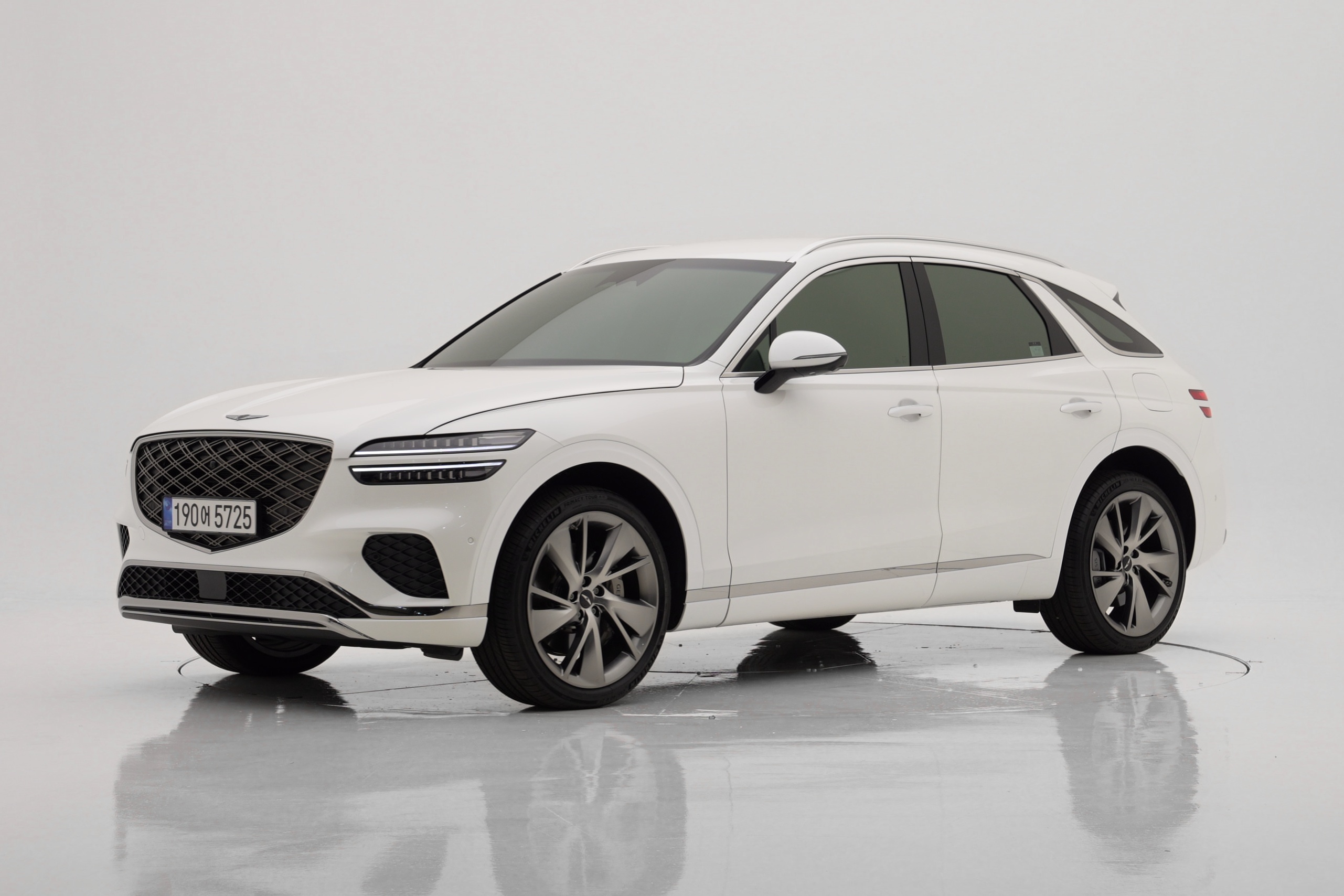 Genesis GV70 2.5T Бензин AWD