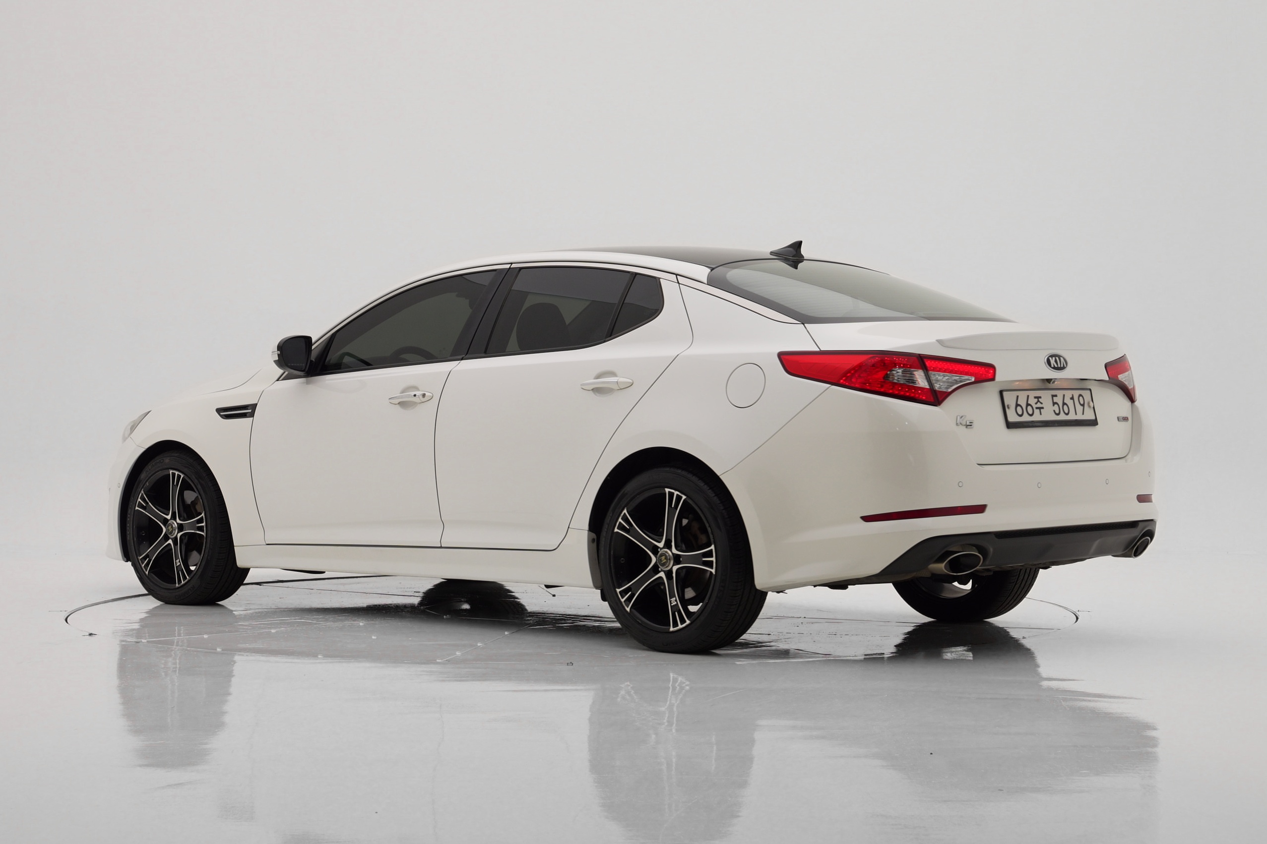 Kia K5 2.0 Турбо GDI Prestige
