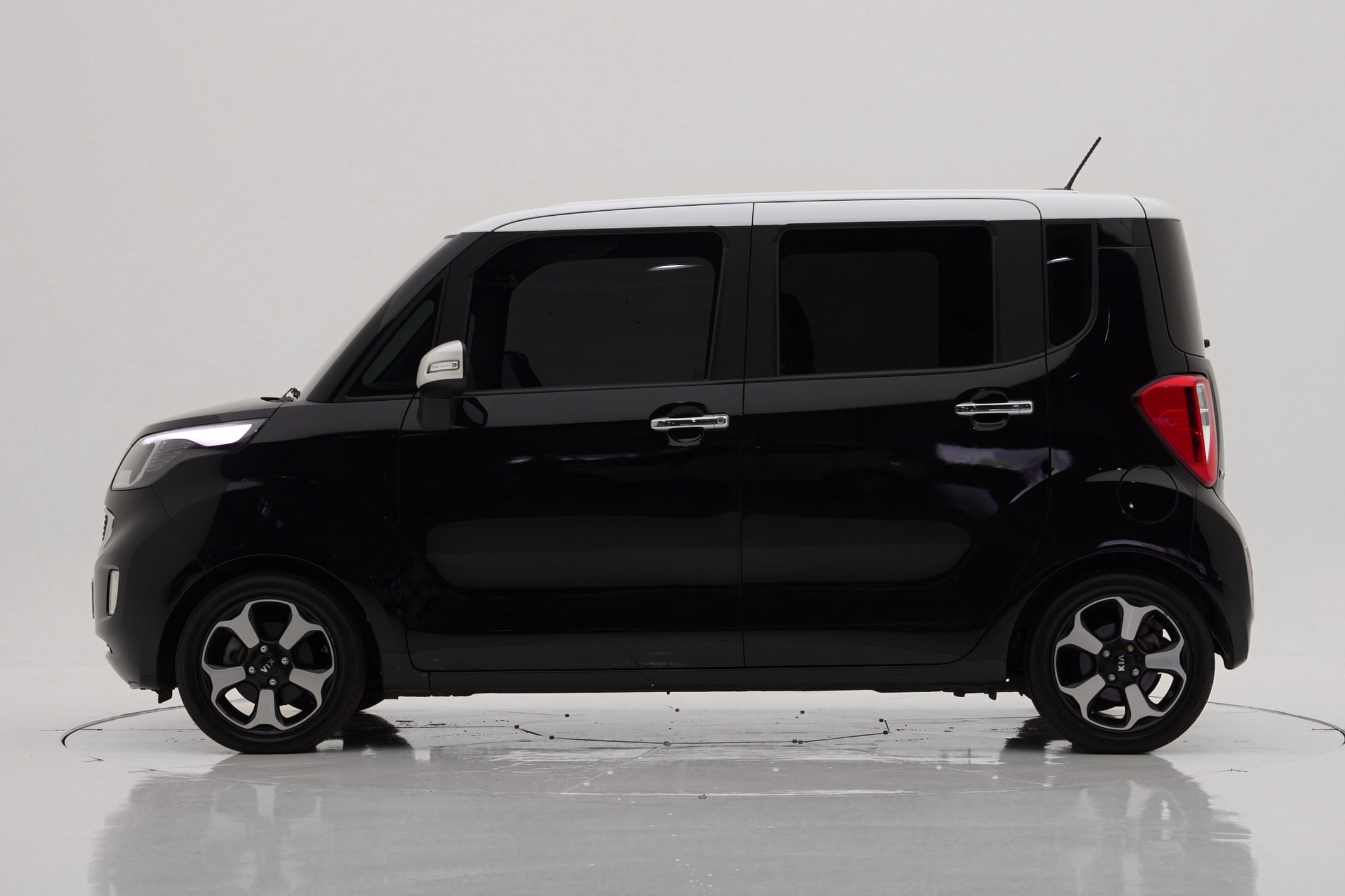 Kia Ray 1.0 Турбо Prestige