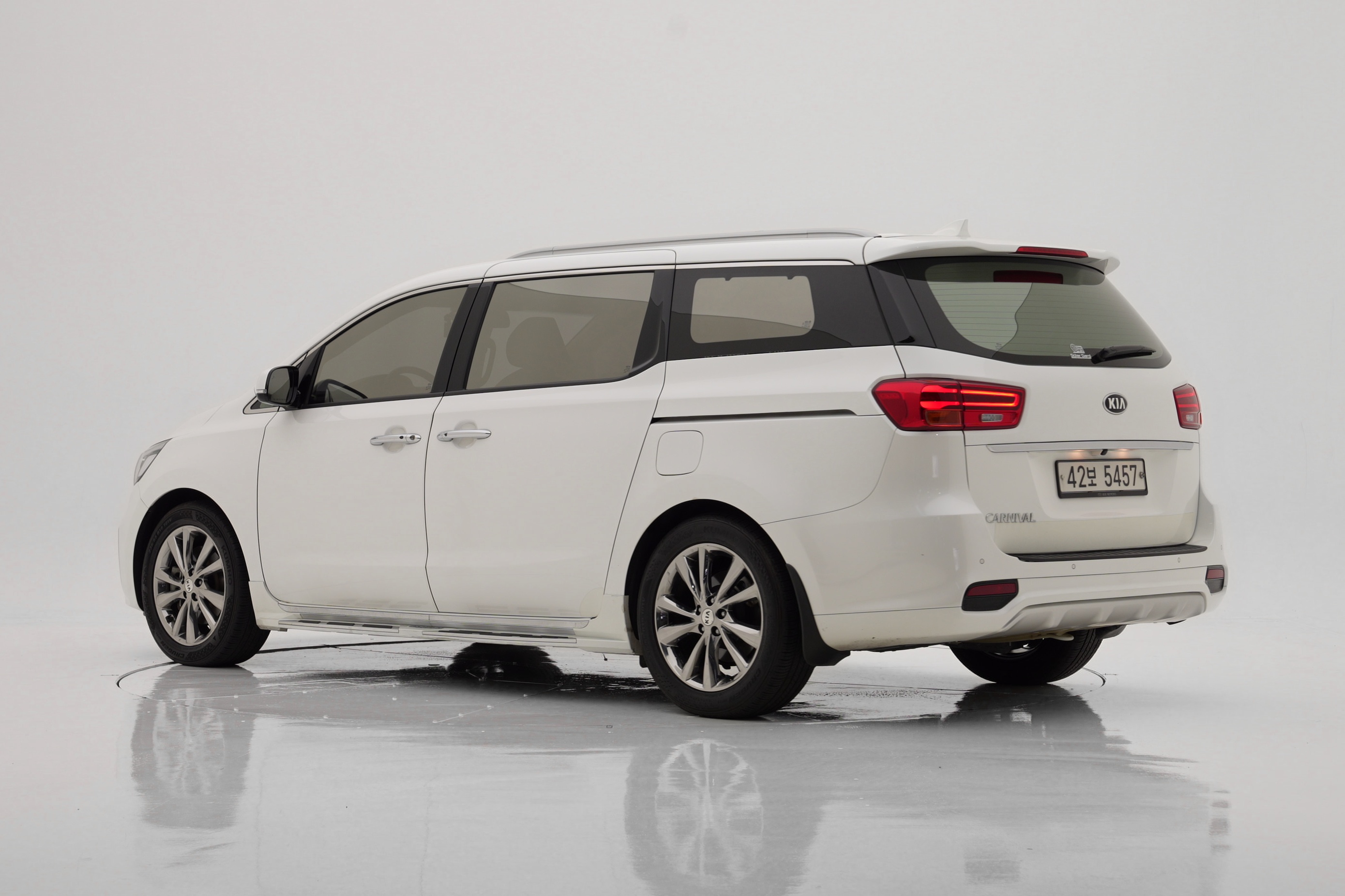 Kia Carnival Дизель 9 мест Prestige