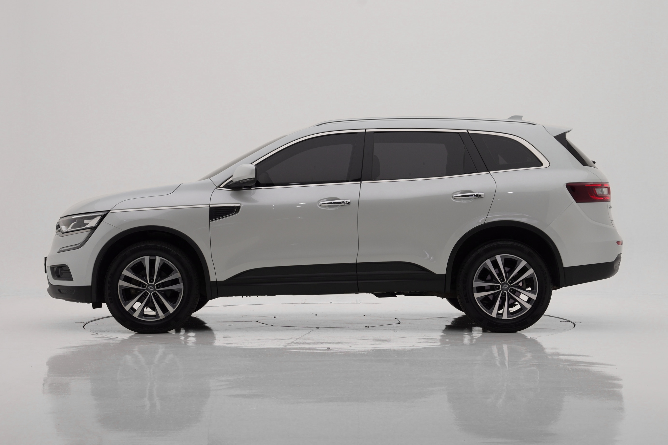 Renault Korea QM6 Бензин 2WD RE