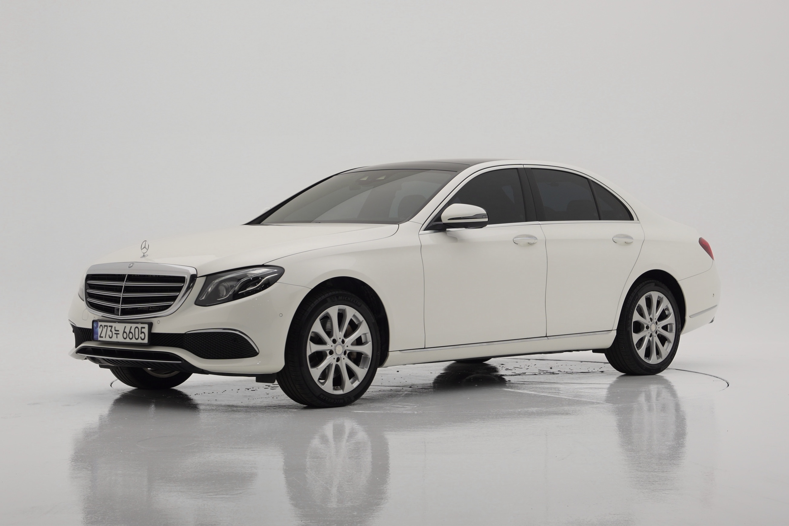 Mercedes-Benz E-Class E300 Exclusive