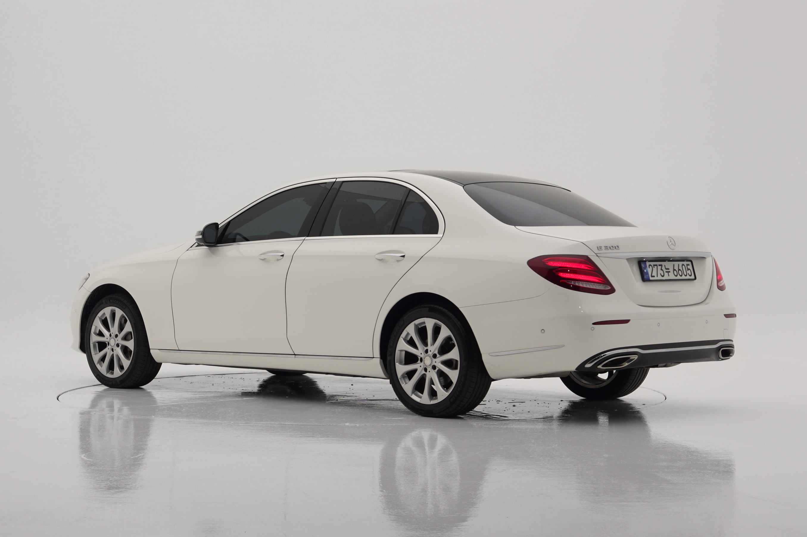 Mercedes-Benz E-Class E300 Exclusive
