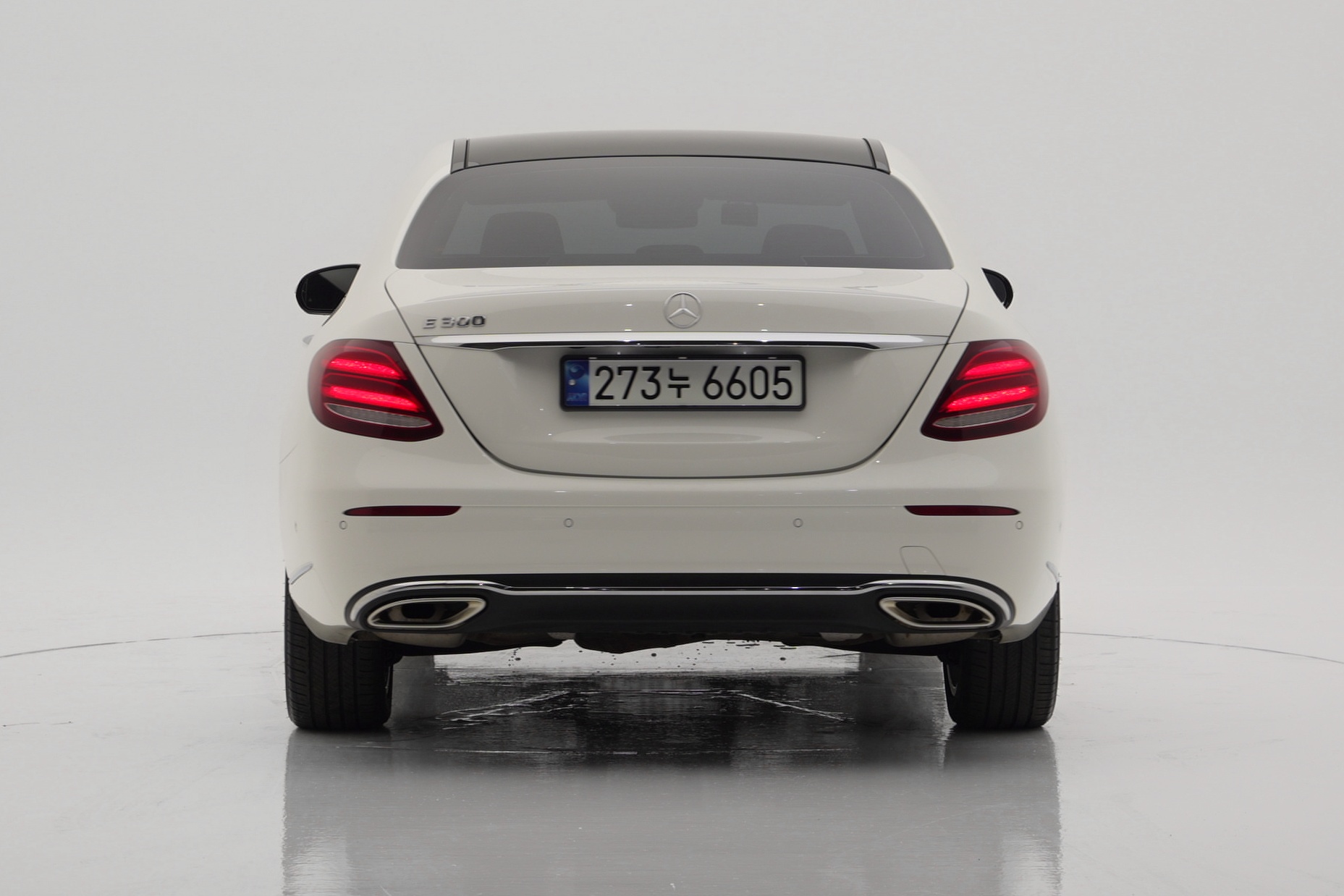Mercedes-Benz E-Class E300 Exclusive