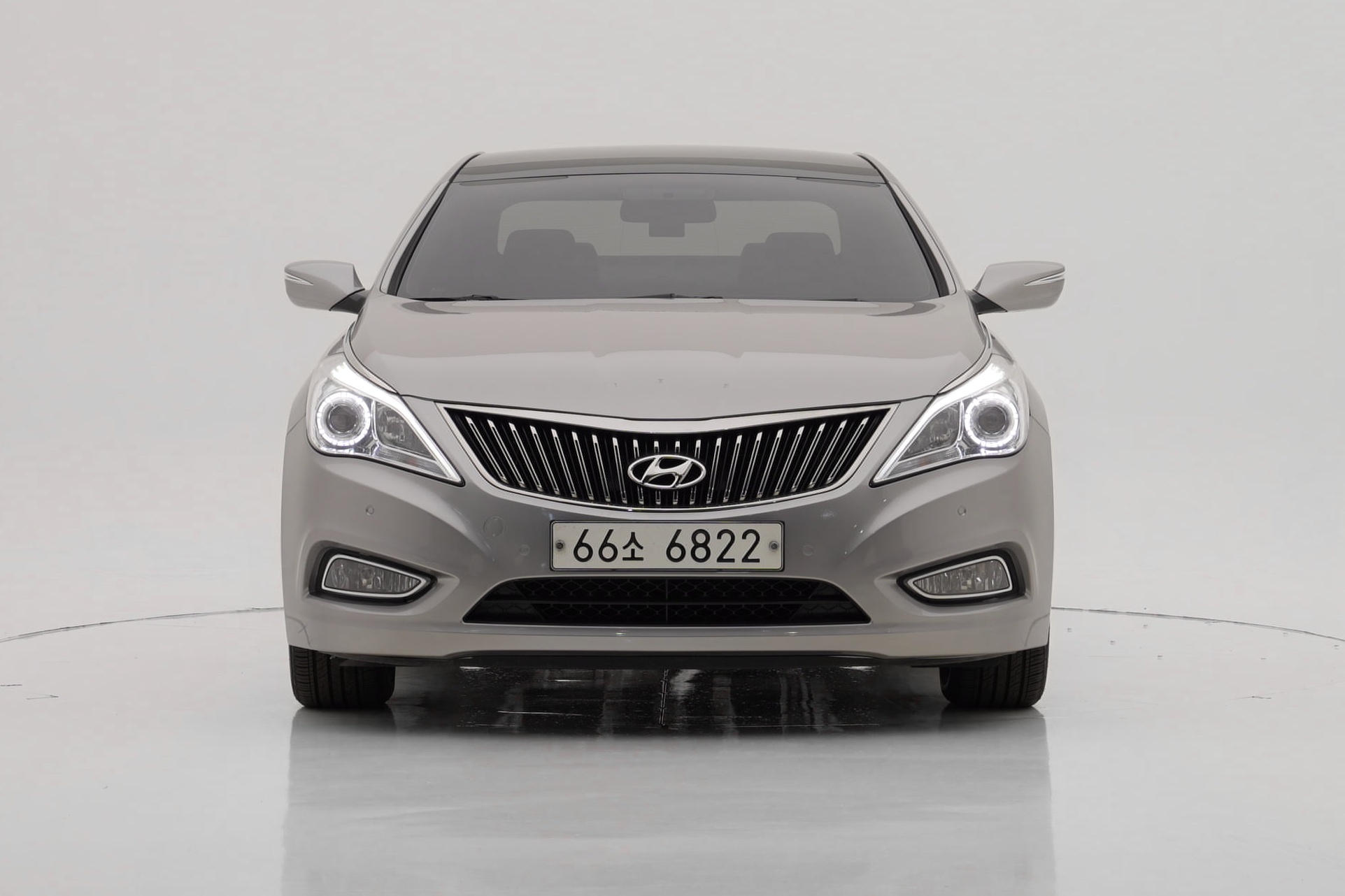Hyundai Grandeur HG240 Luxury