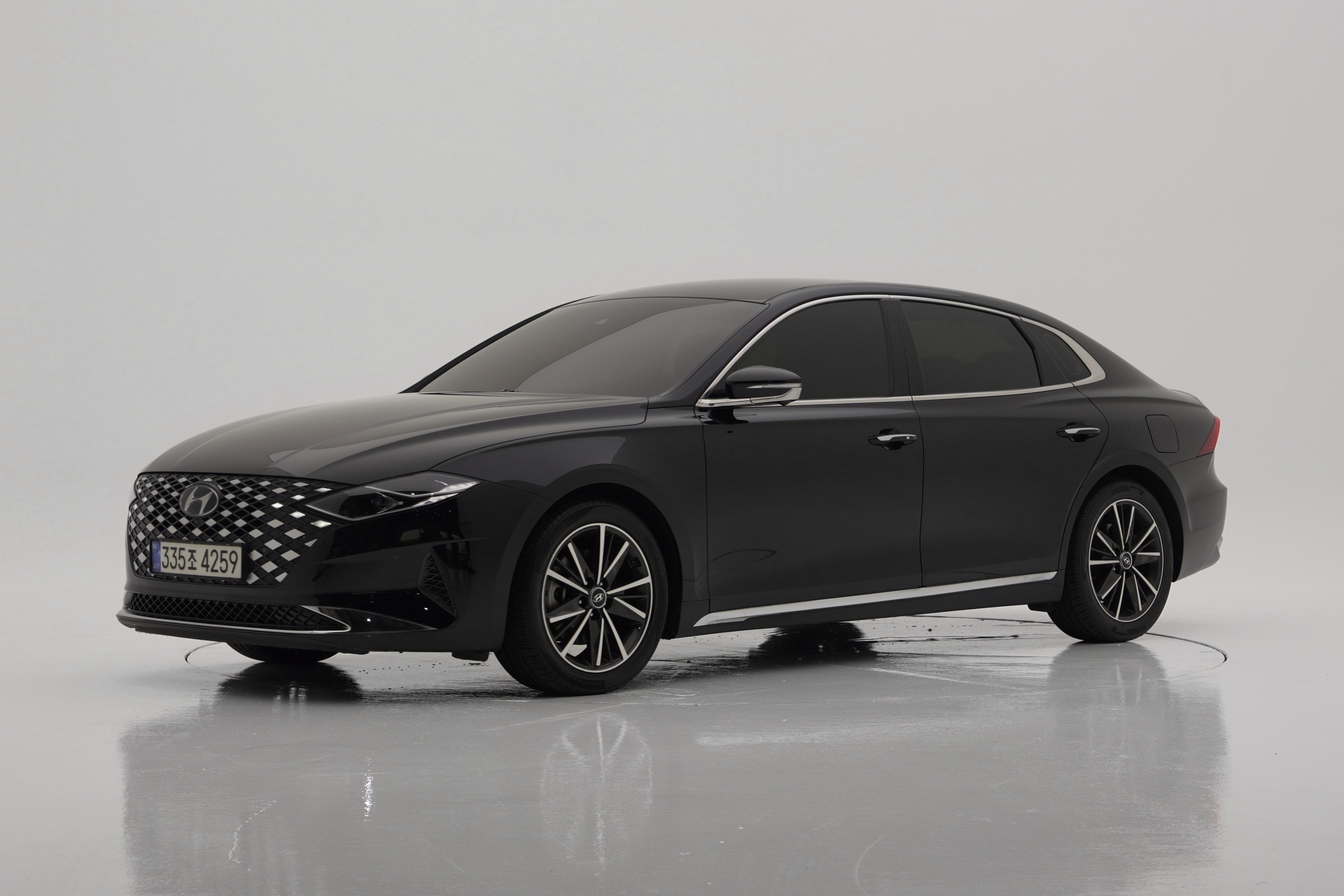 Hyundai Grandeur Exclusive