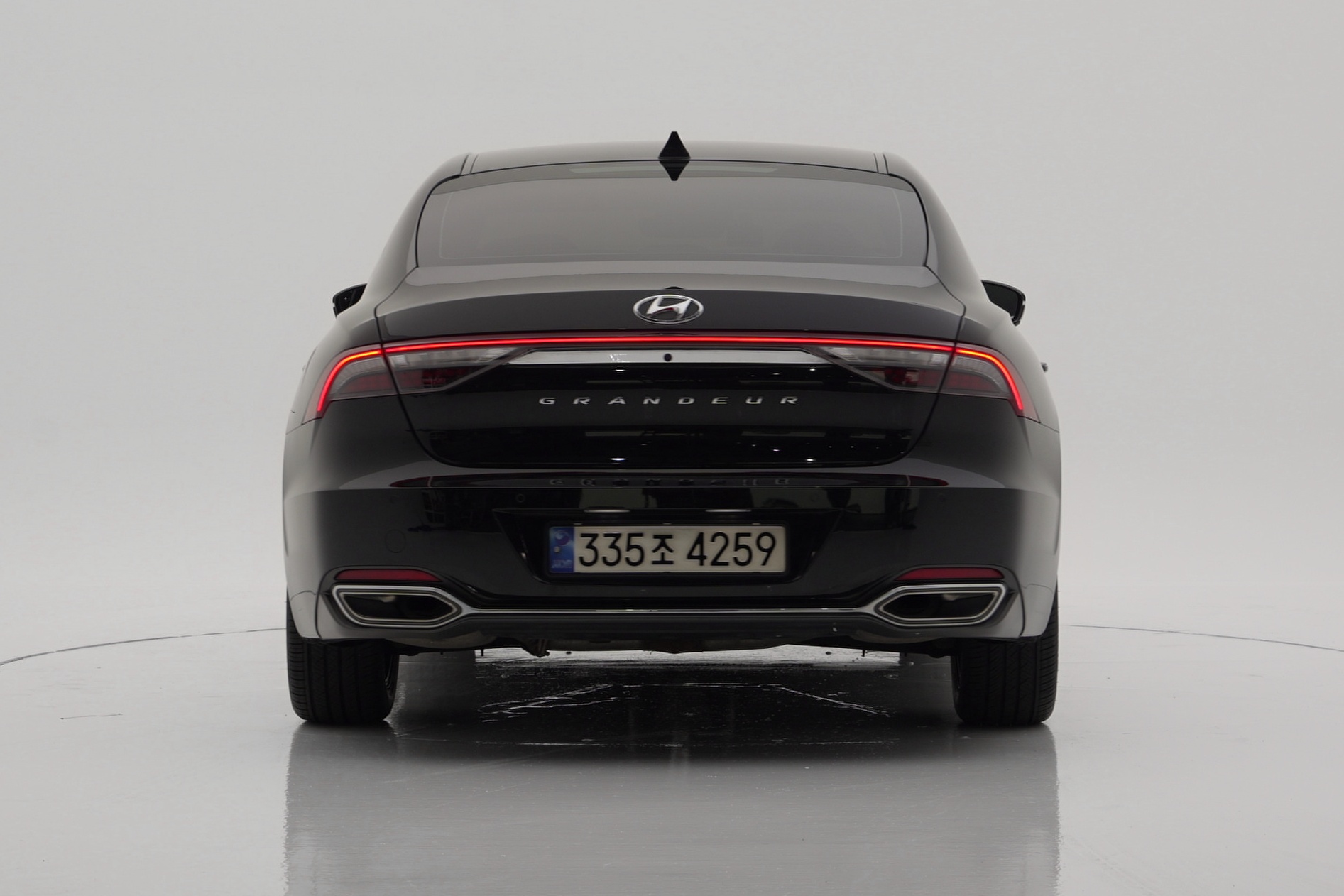 Hyundai Grandeur Exclusive