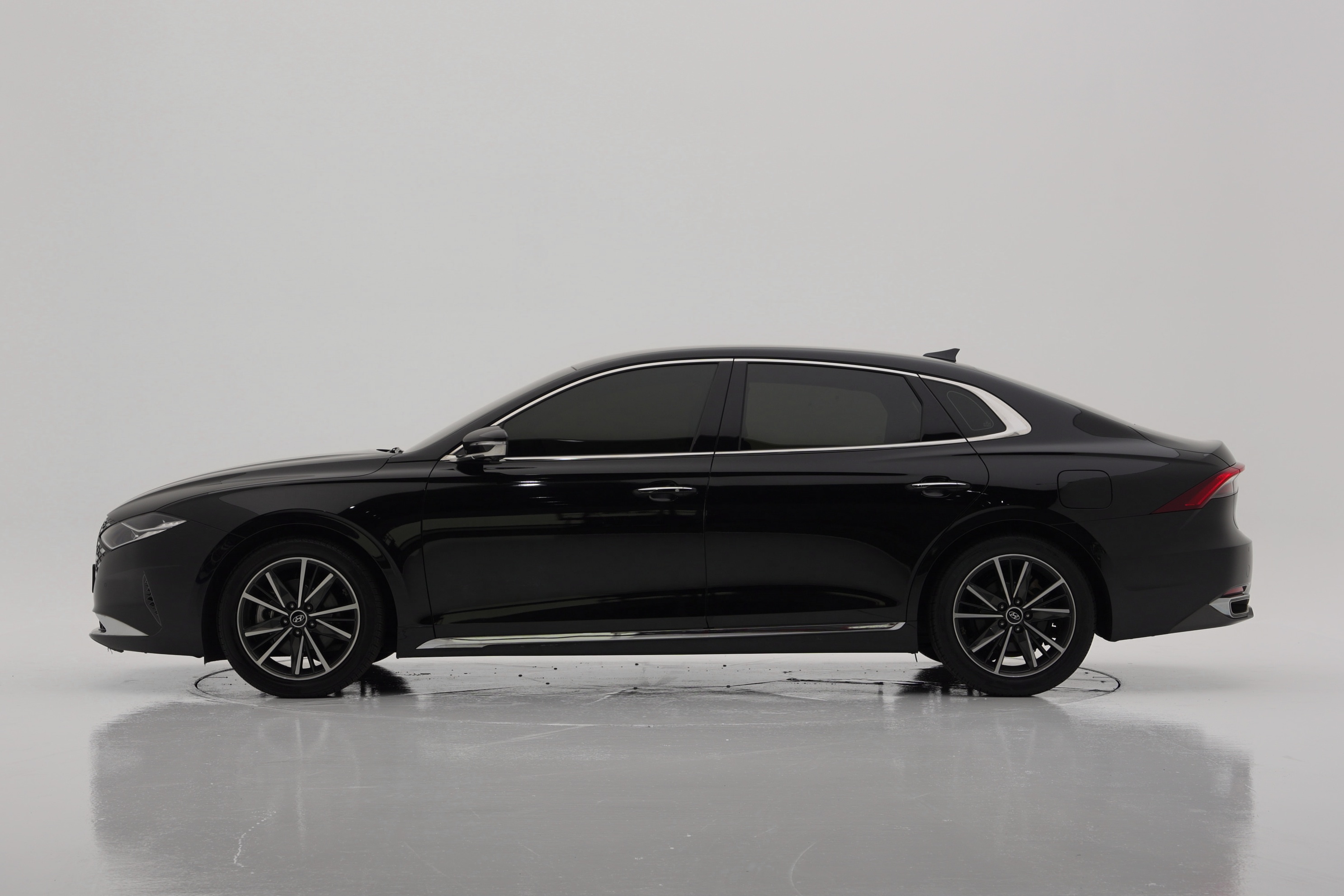 Hyundai Grandeur Exclusive