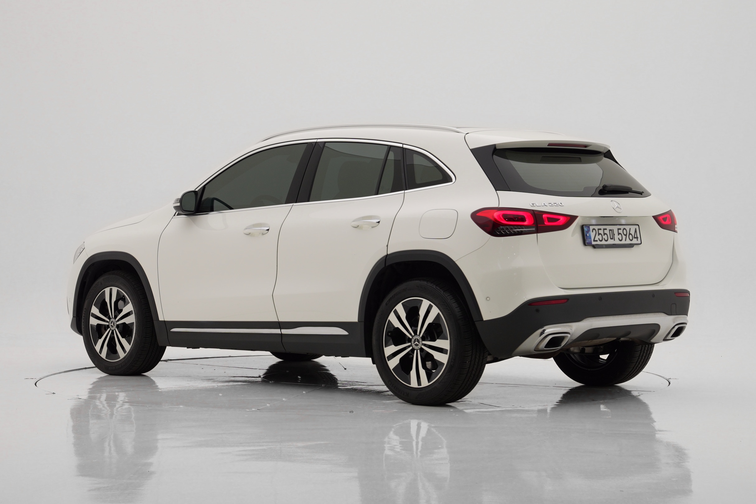 Mercedes-Benz GLA GLA220