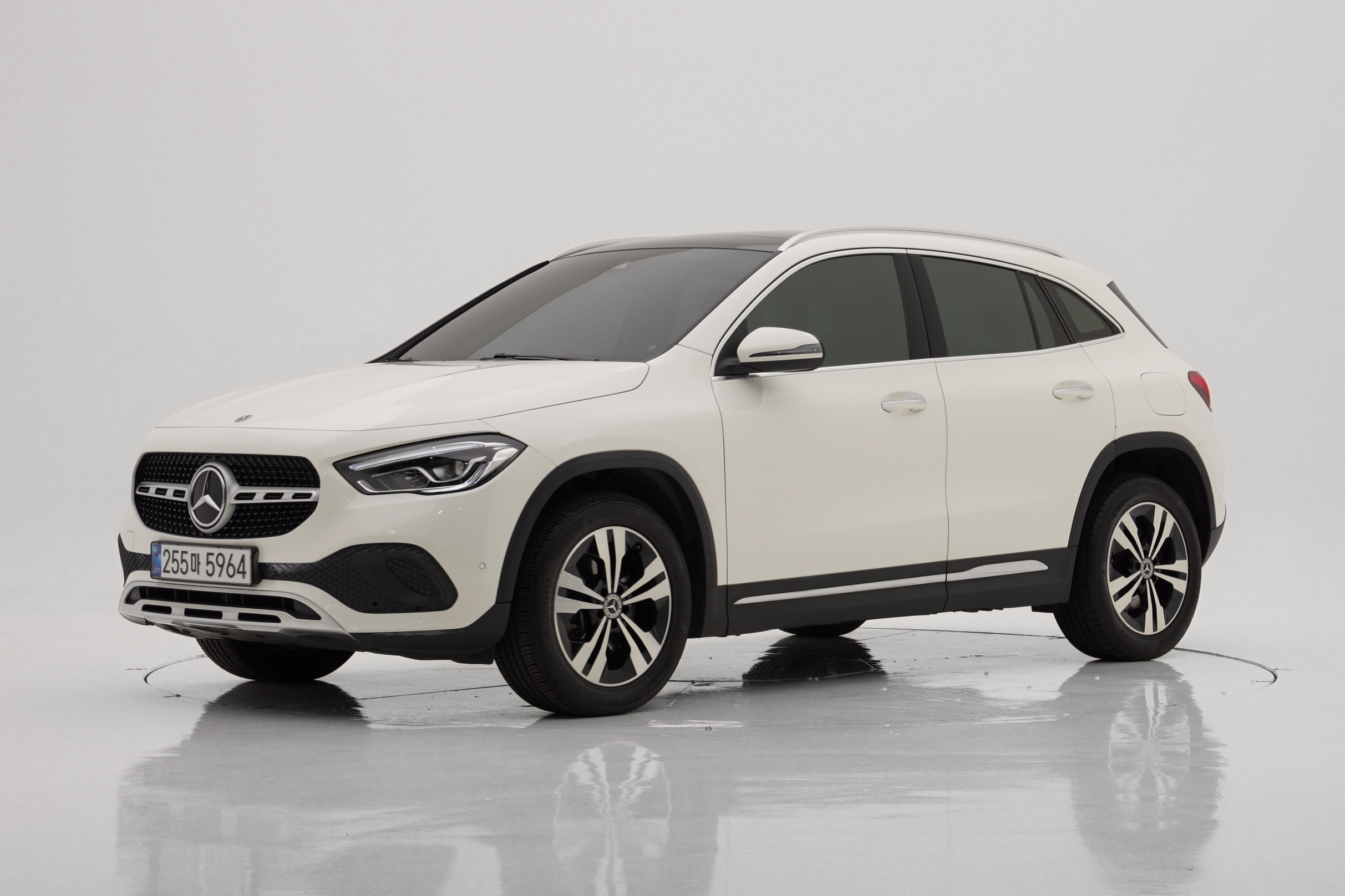 Mercedes-Benz GLA GLA220