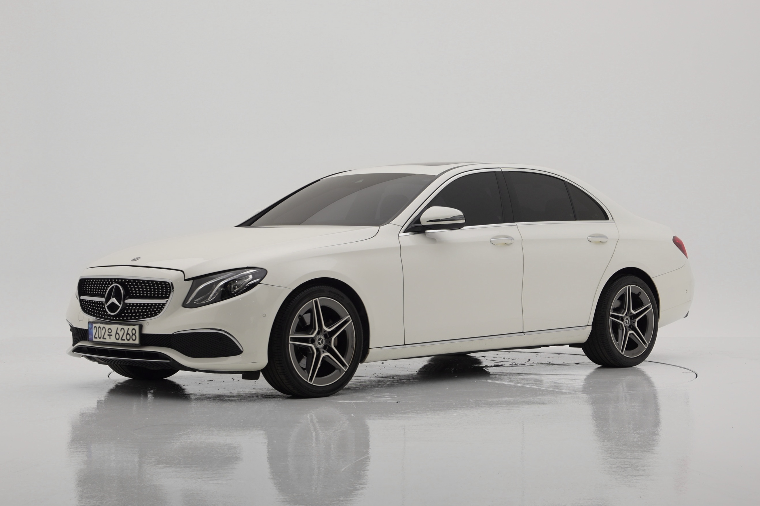 Mercedes-Benz E-Class E250 Avantgarde