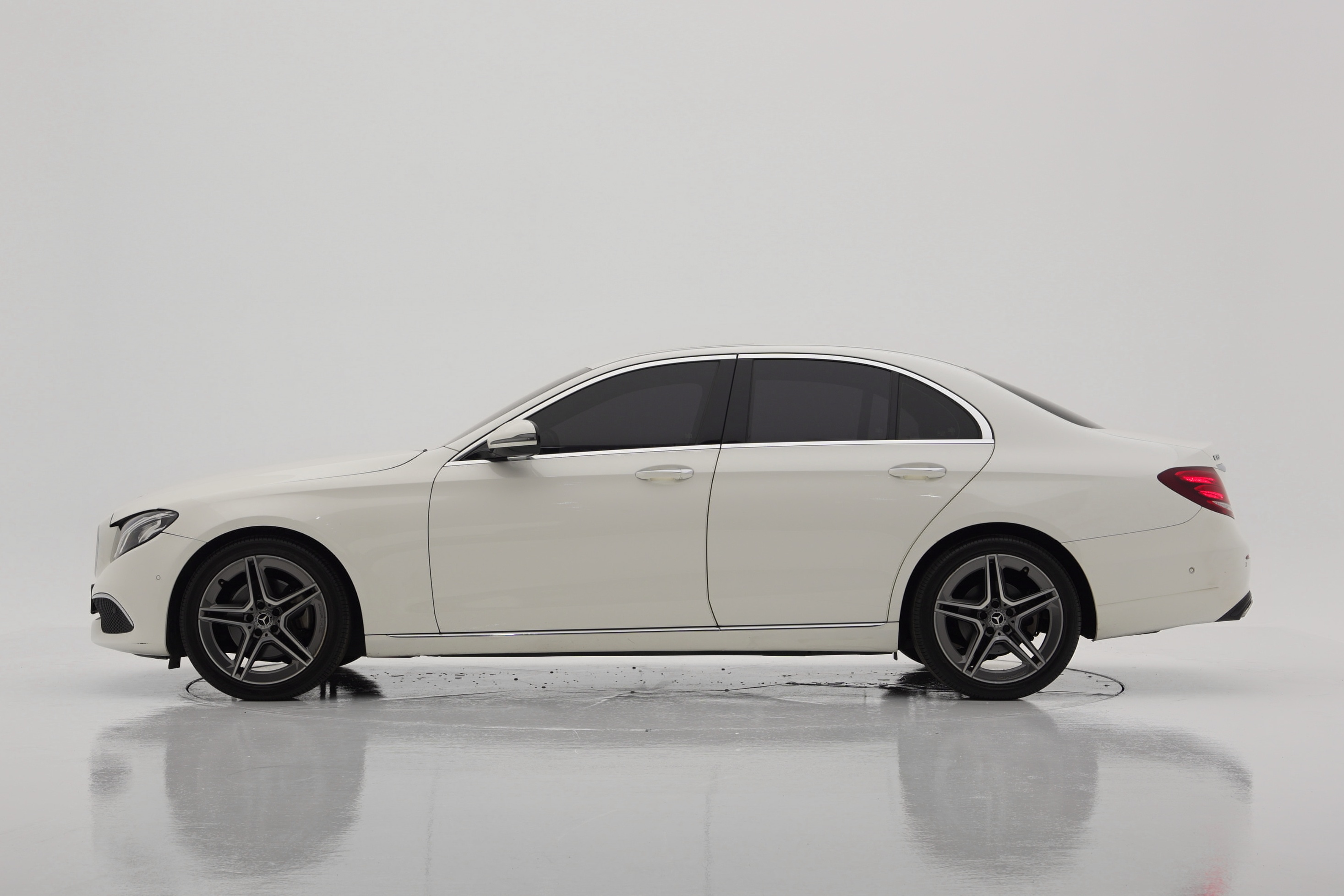 Mercedes-Benz E-Class E250 Avantgarde