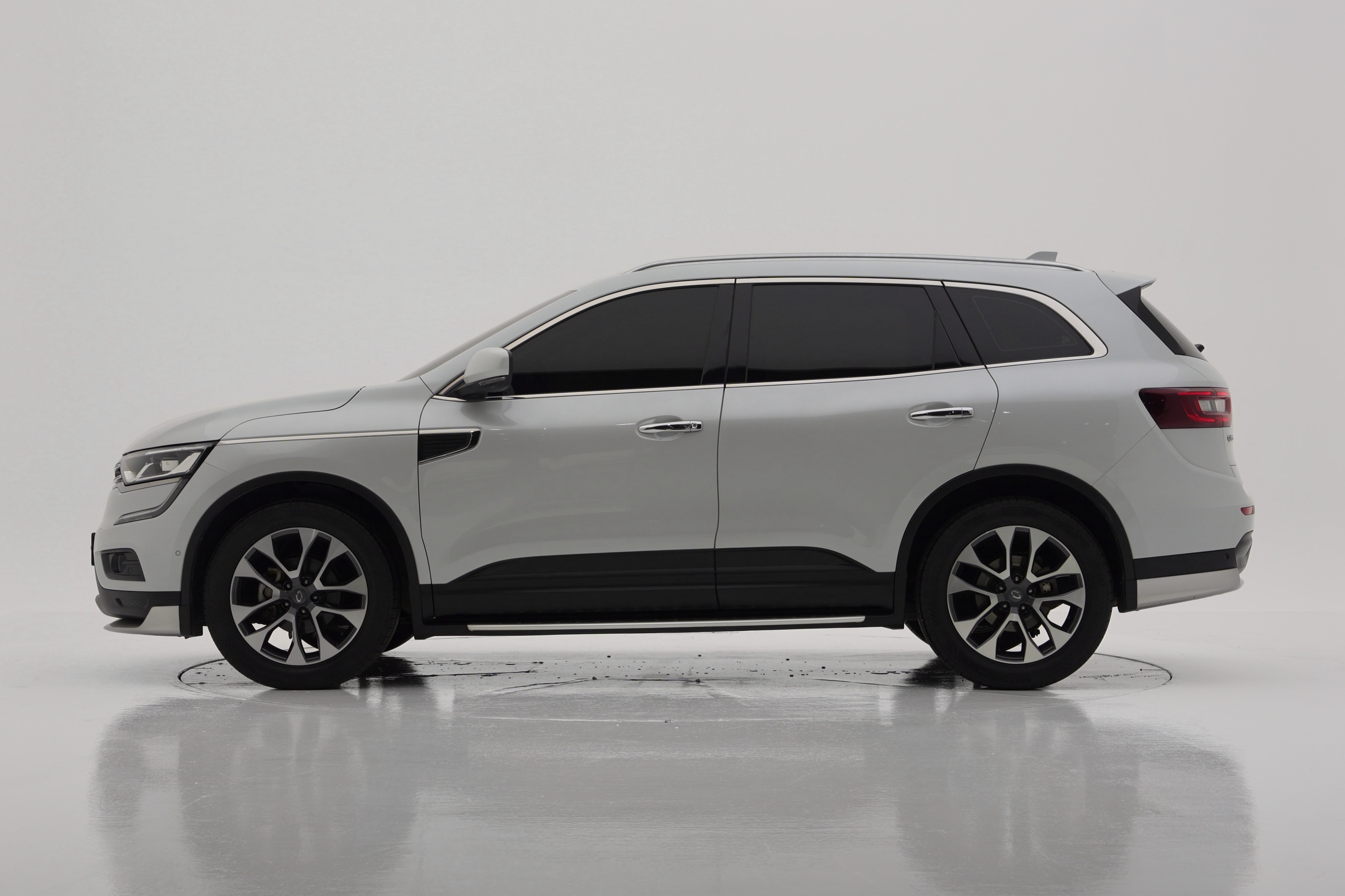 Renault Korea QM6 Бензин 2WD RE