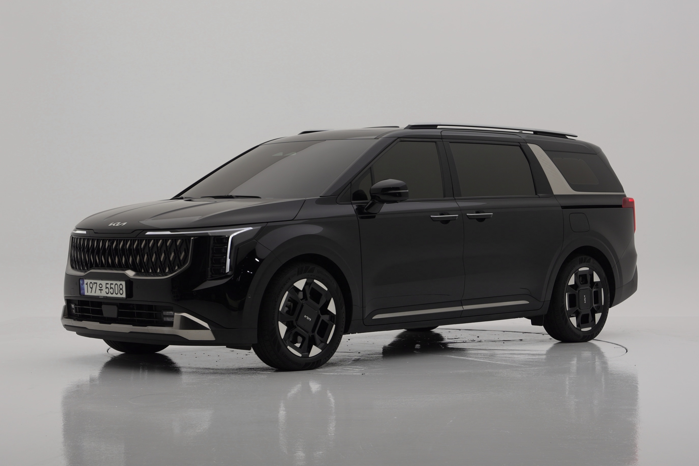 Kia Carnival Signature