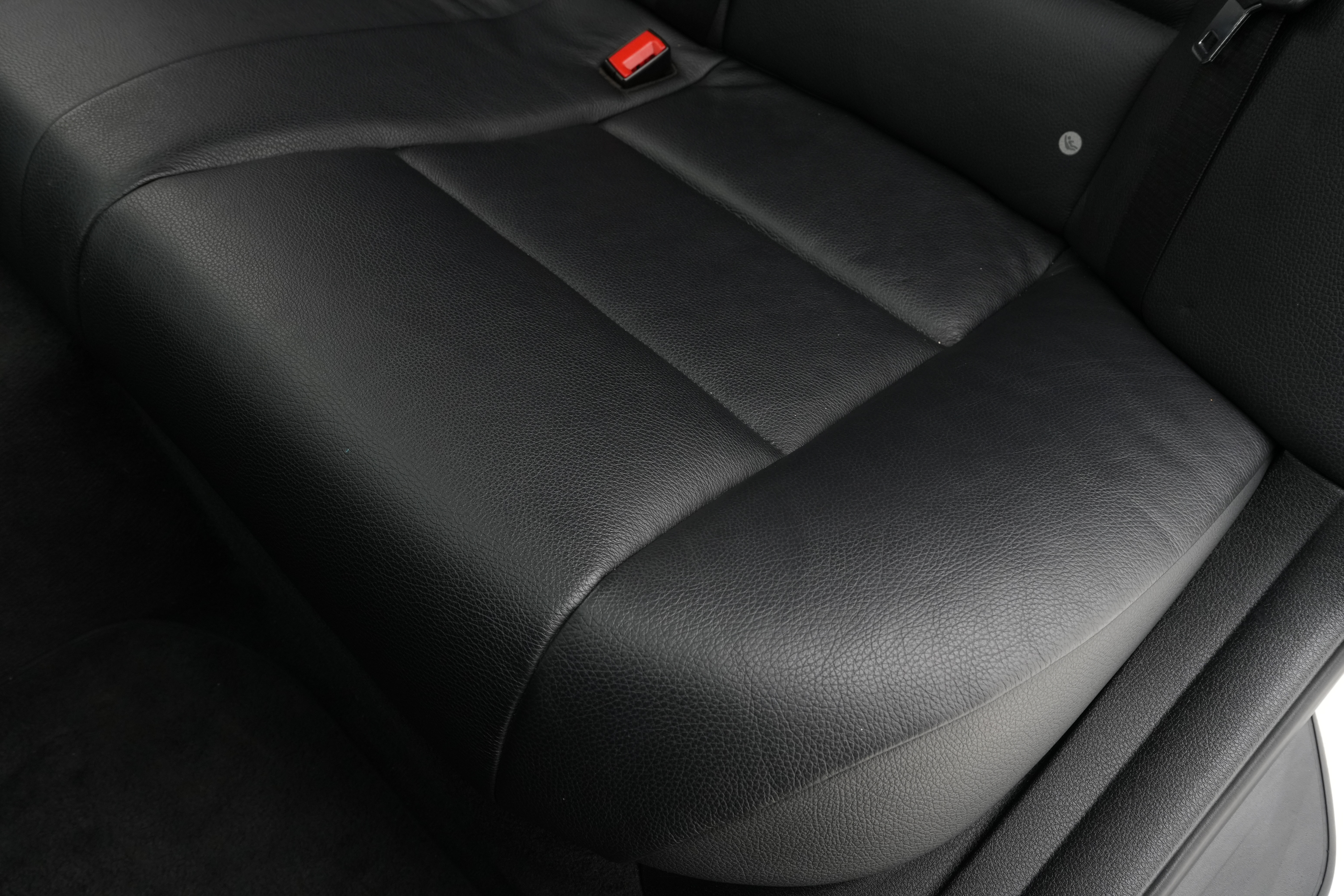 Interior 15
