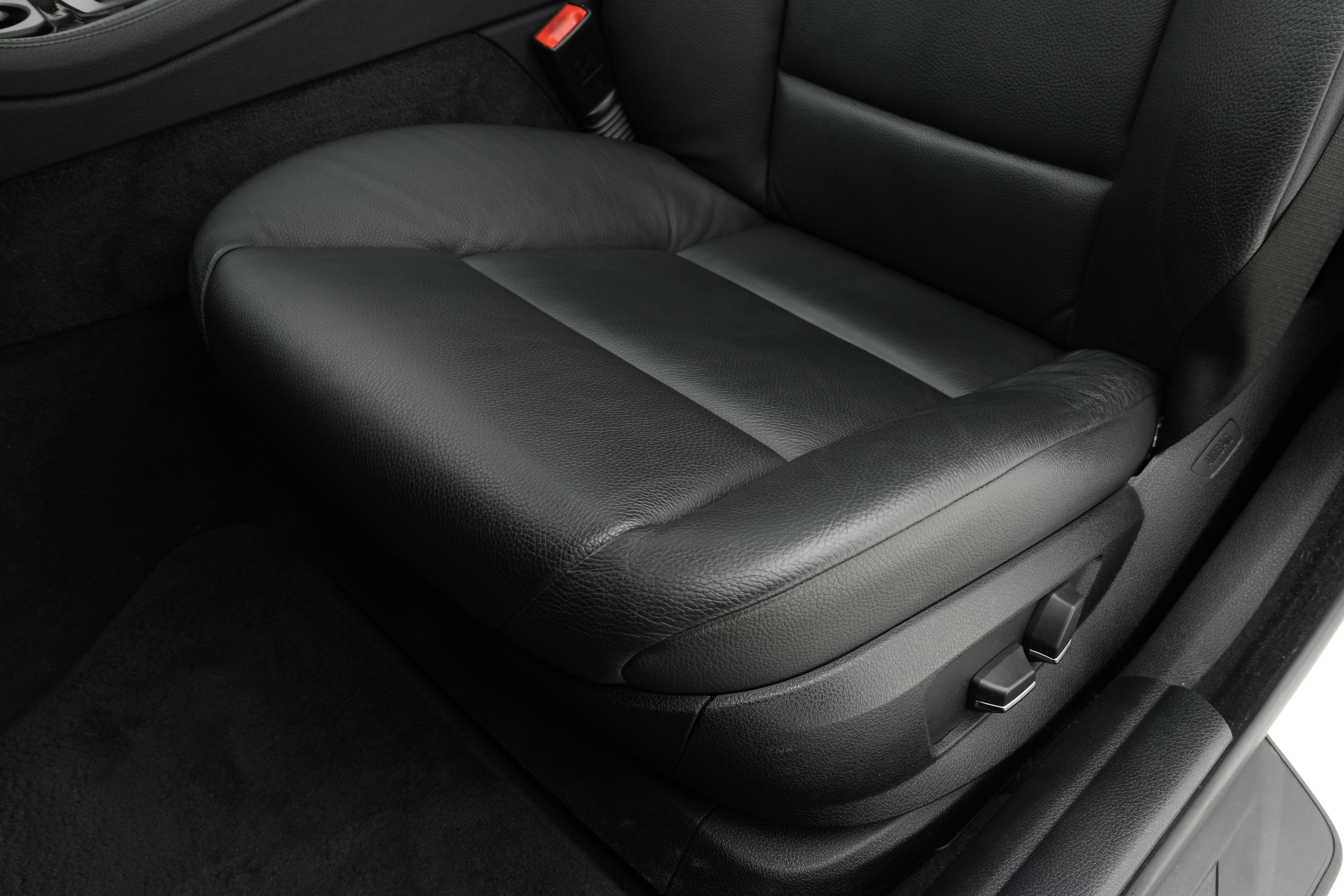 Interior 7