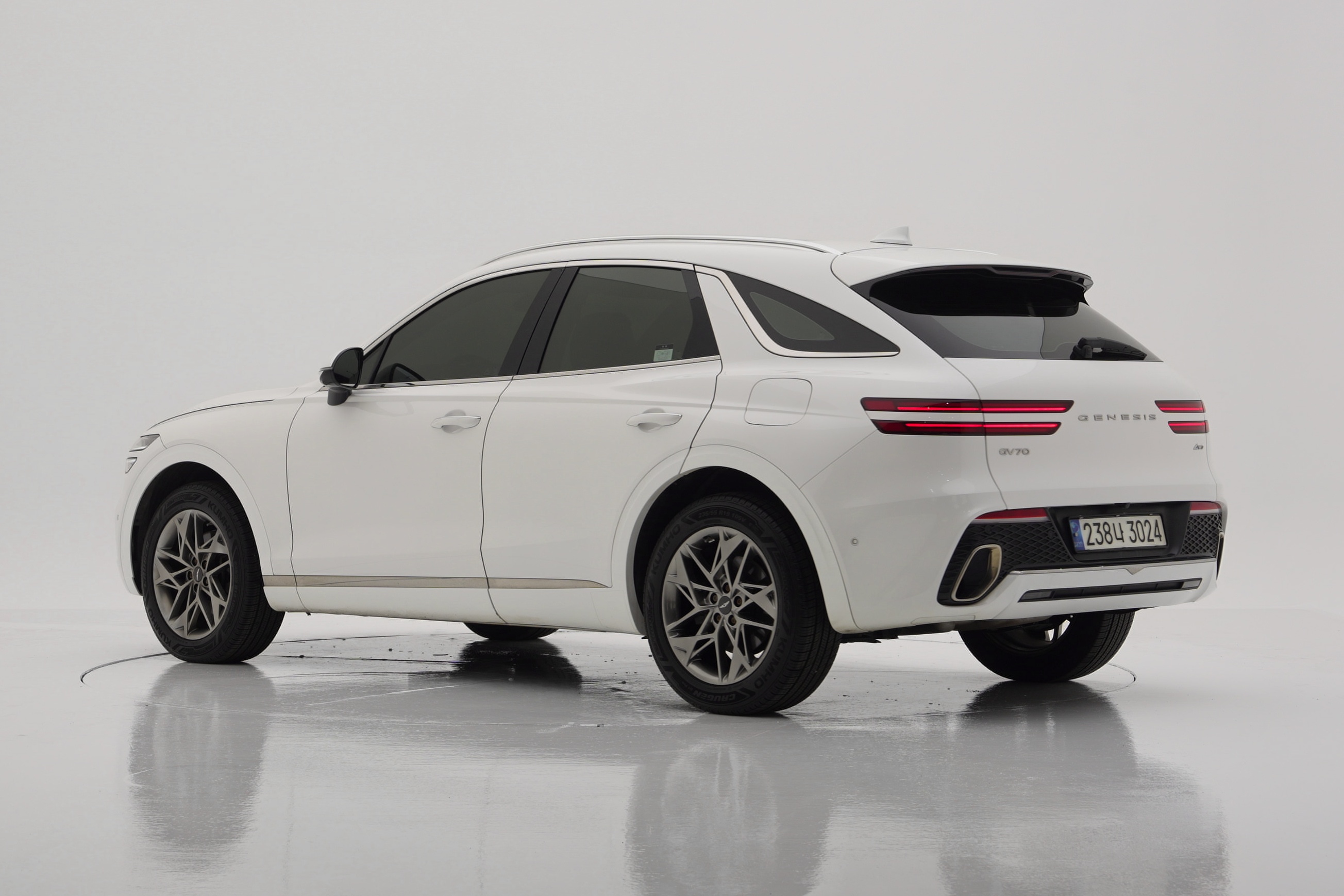 Genesis GV70 2.5T Бензин AWD