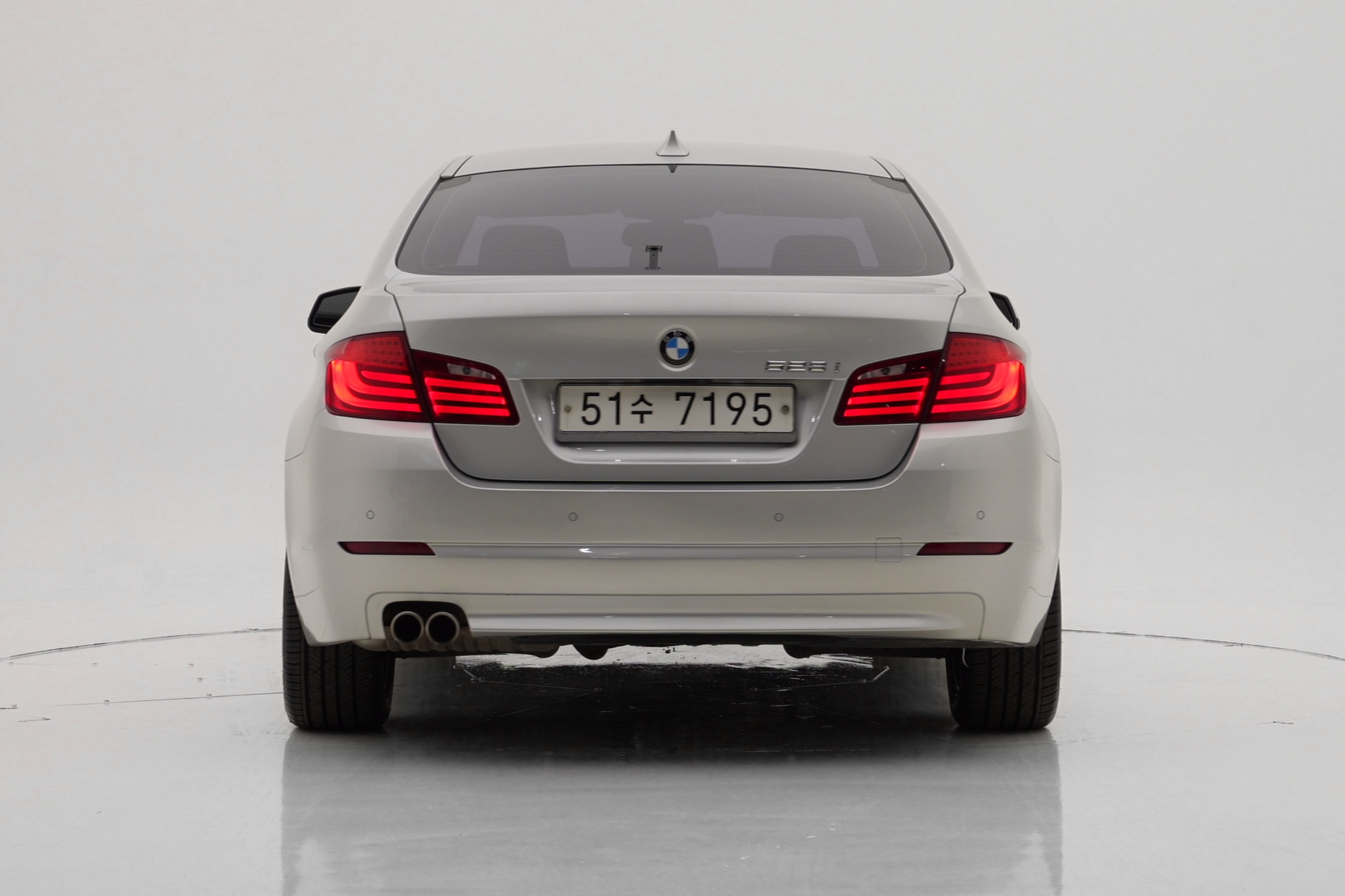 BMW 5 Series 528i