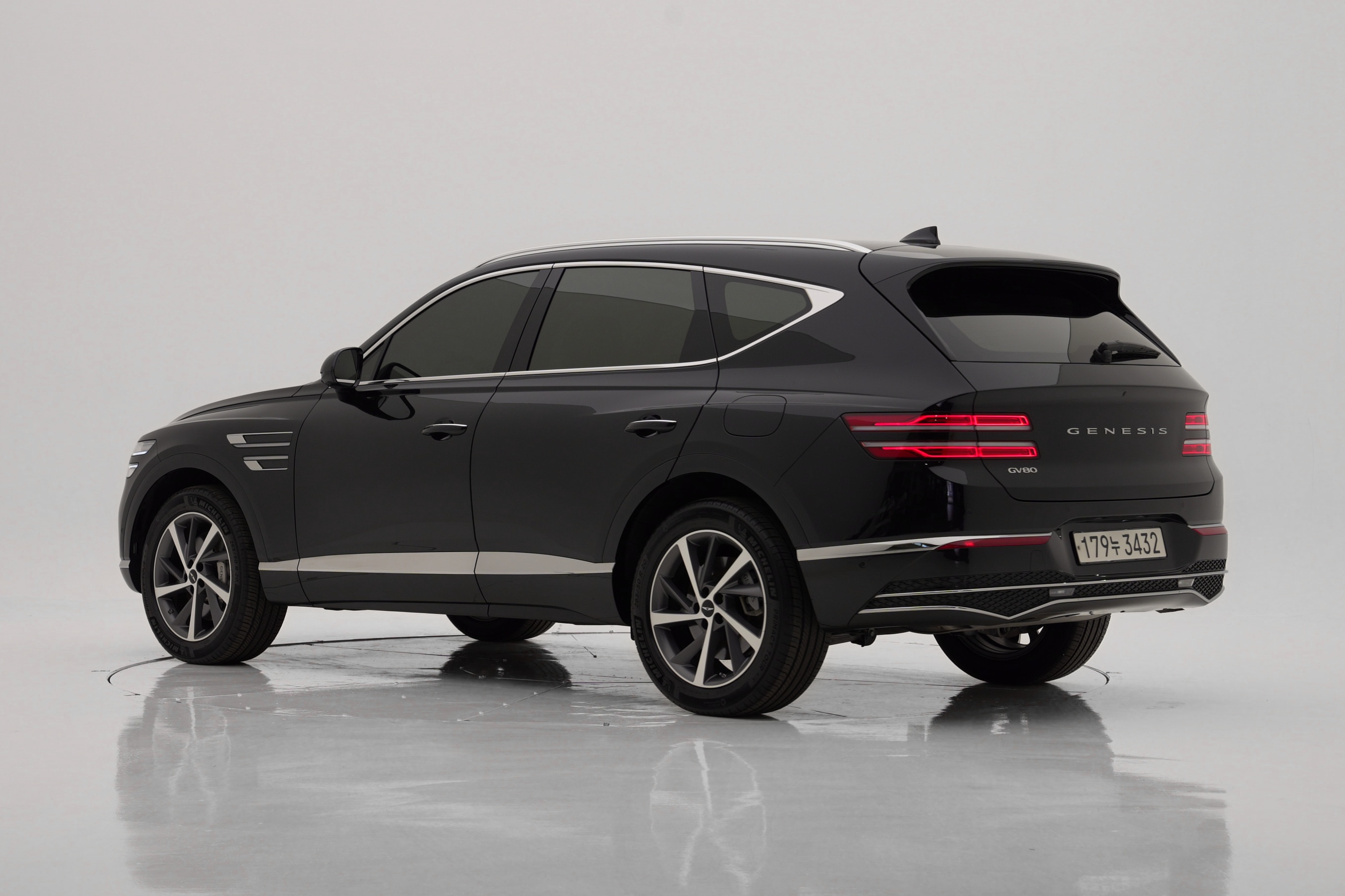 Genesis GV80 2.5T Бензин 2WD