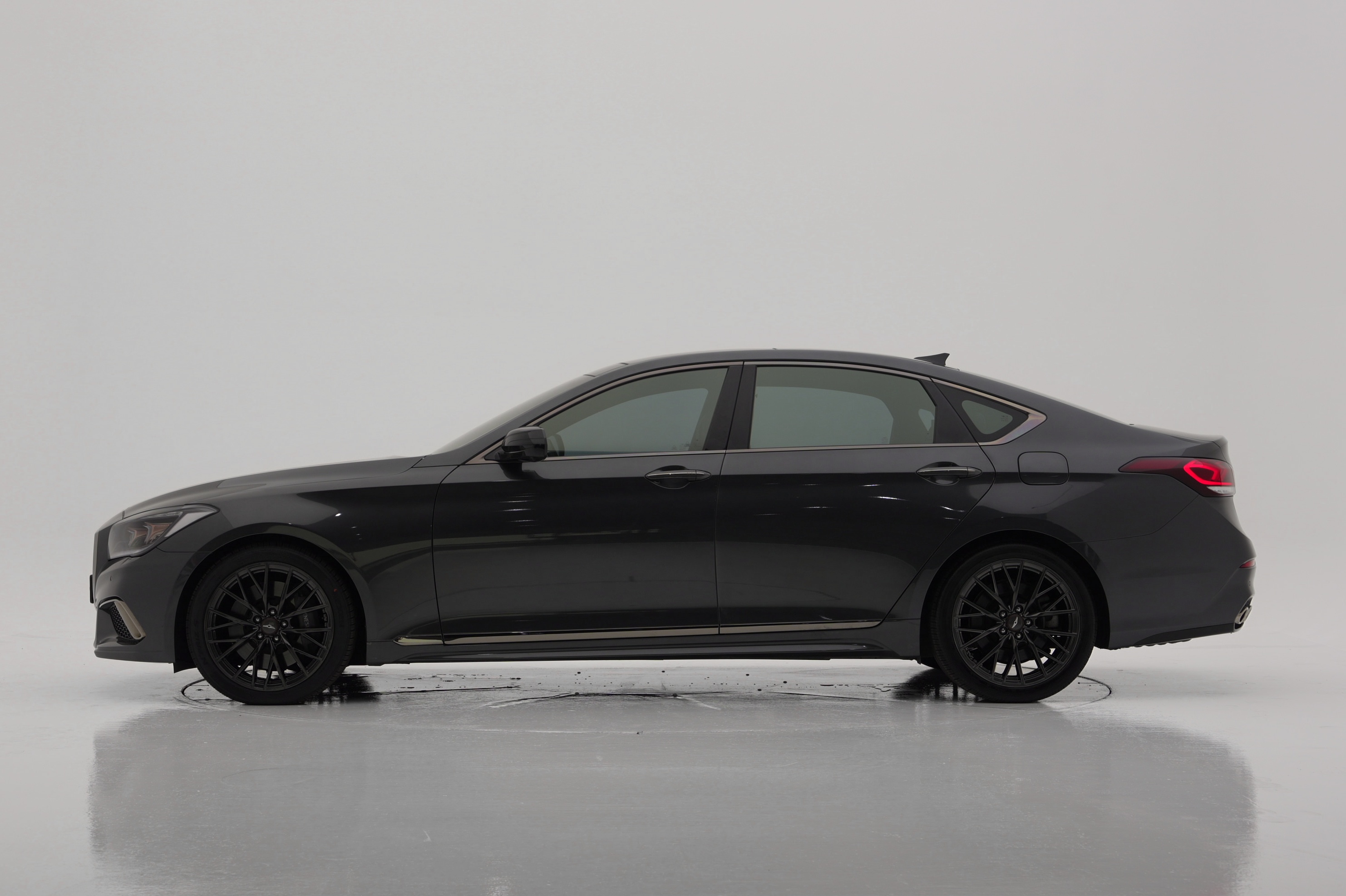 Genesis G80 Sport