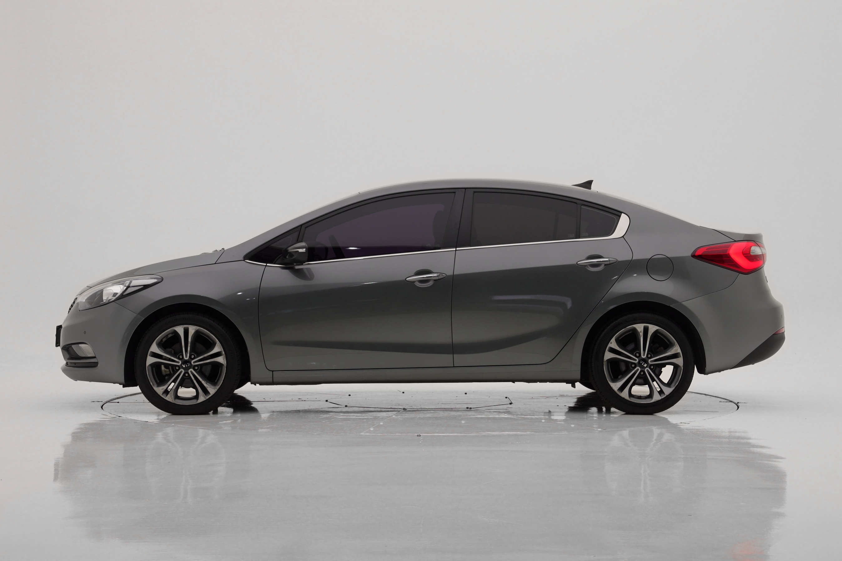 Kia K3 Noblesse
