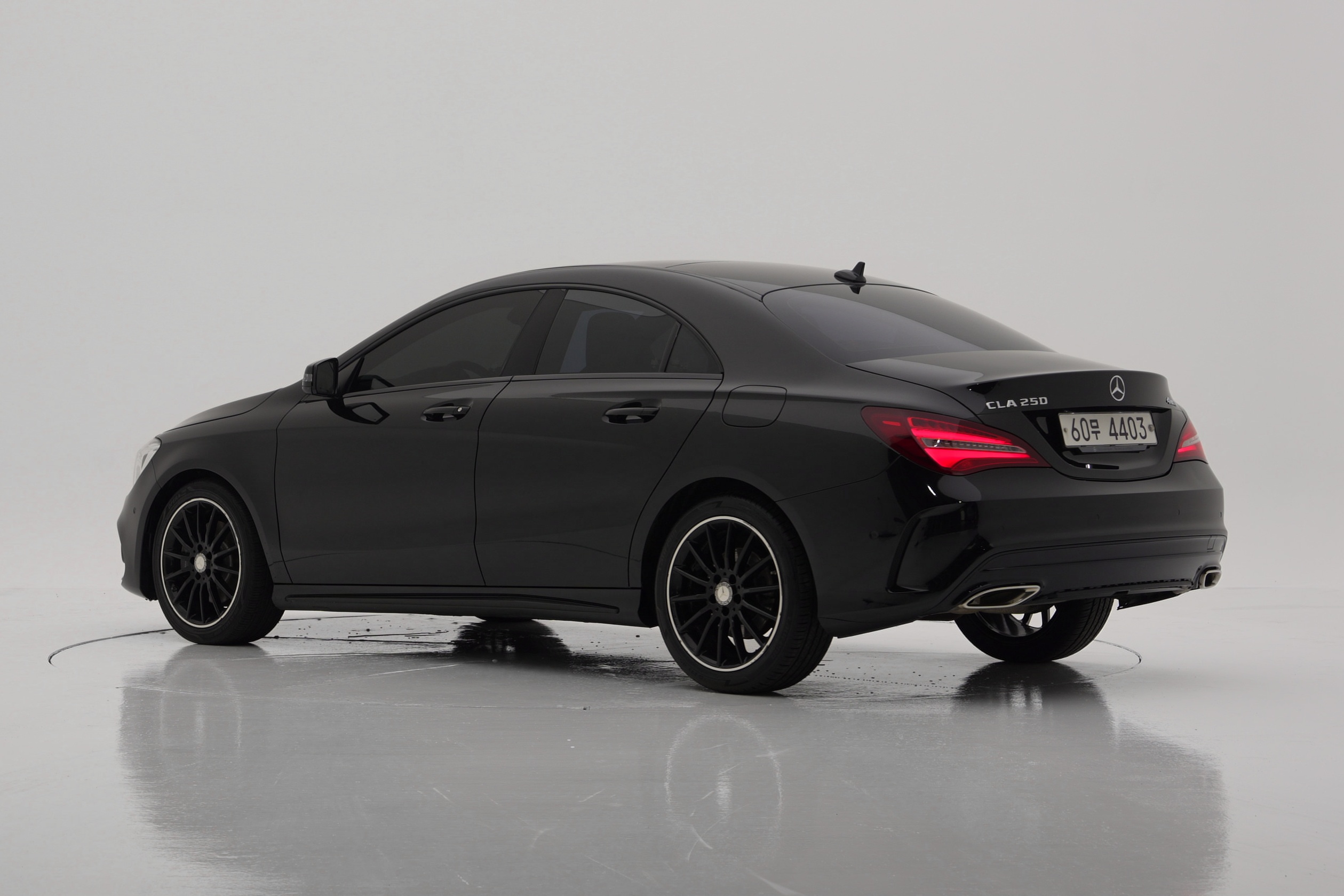 Mercedes-Benz CLA CLA250 4MATIC AMG Line