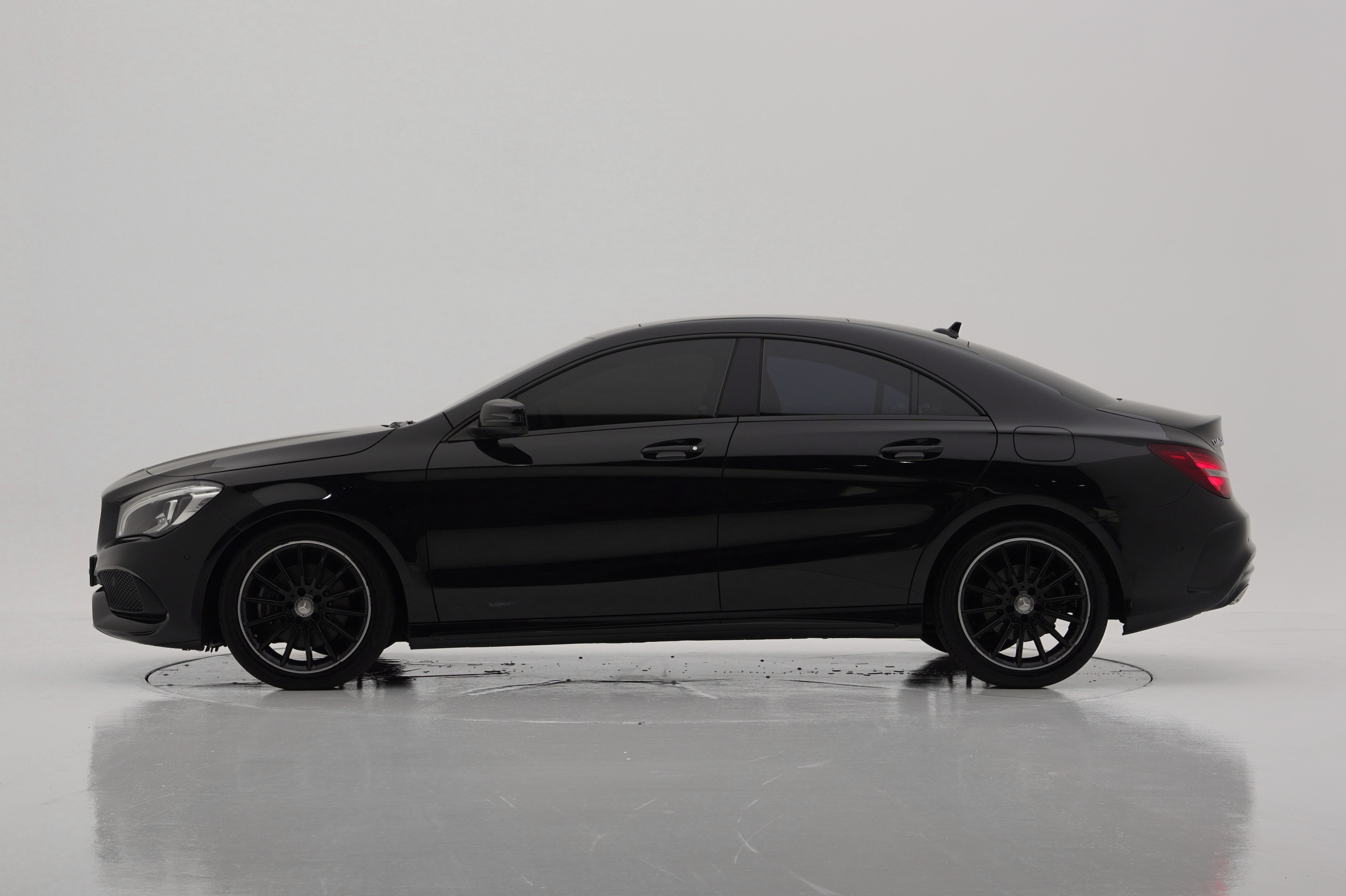Mercedes-Benz CLA CLA250 4MATIC AMG Line