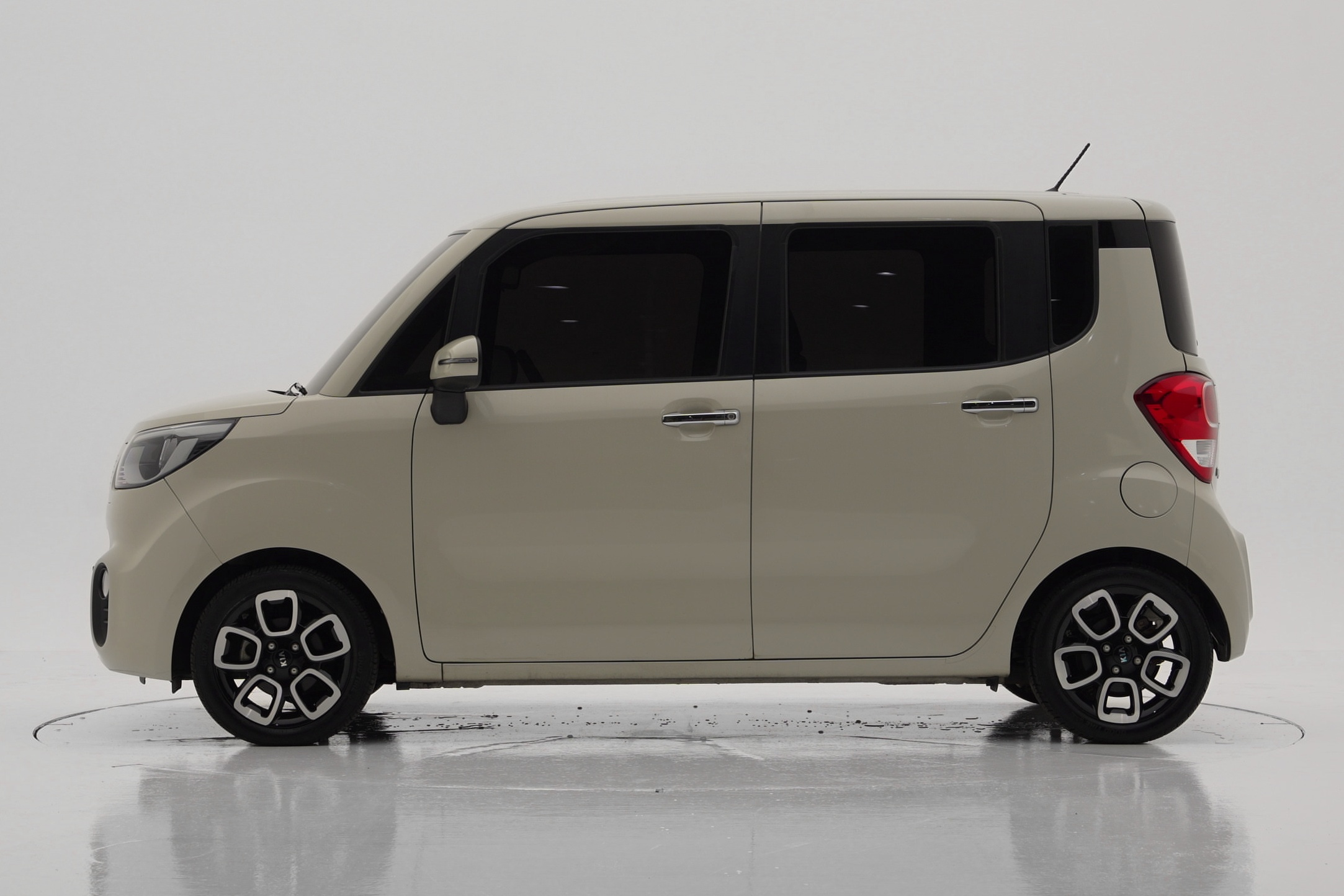 Kia Ray Luxury