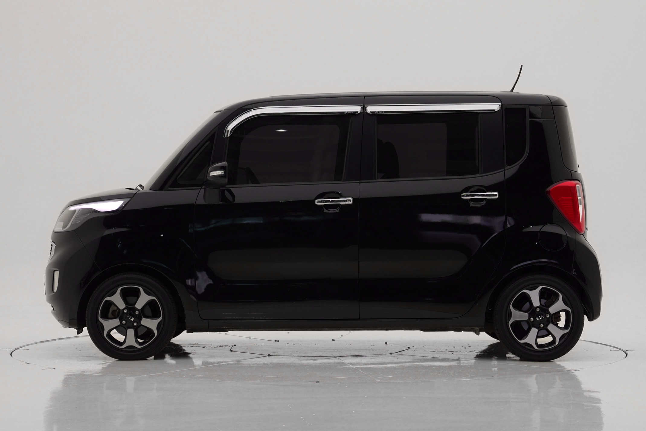Kia Ray 1.0 Турбо Prestige